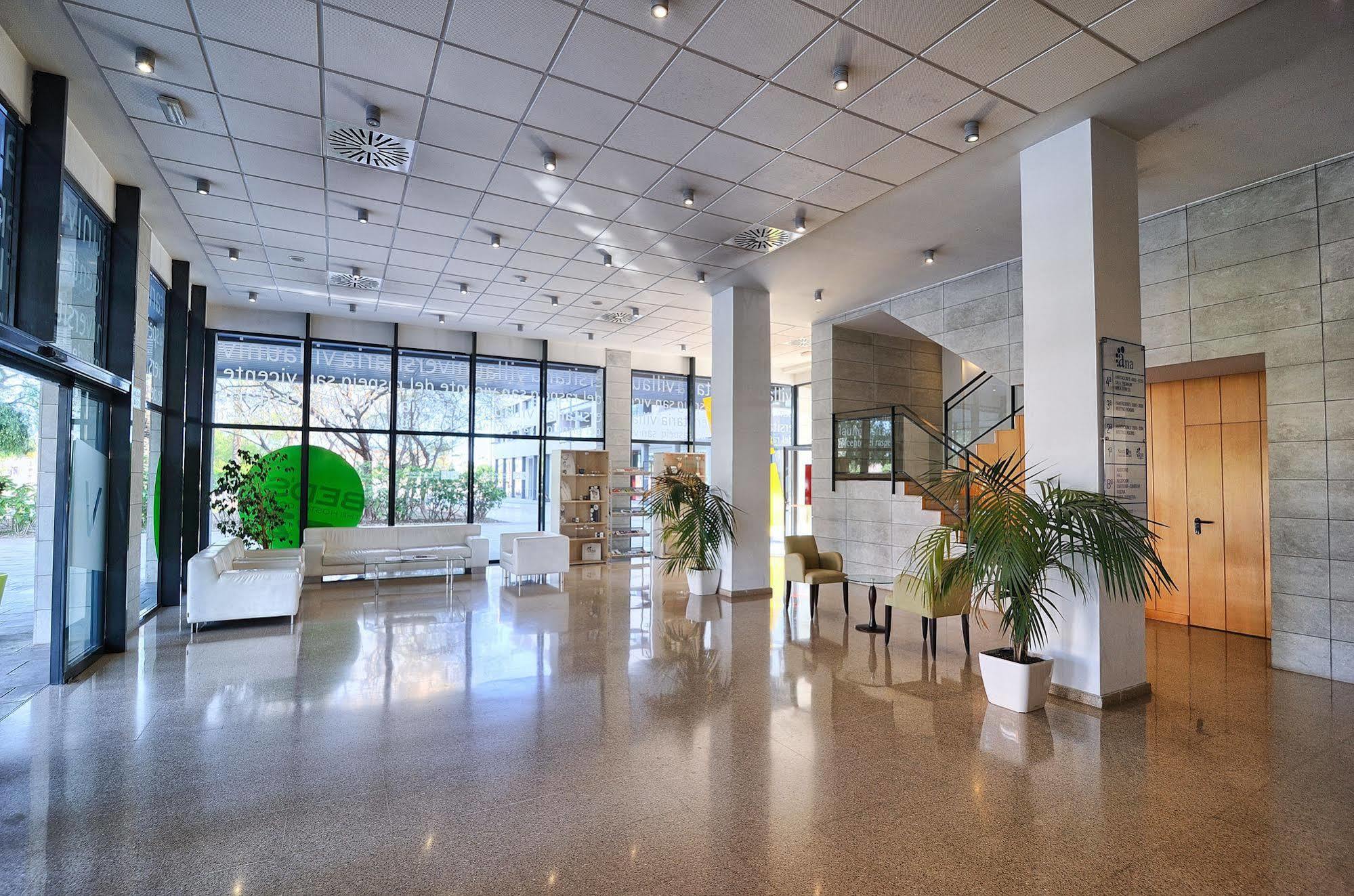 Resort Y Congresos - Universitaria