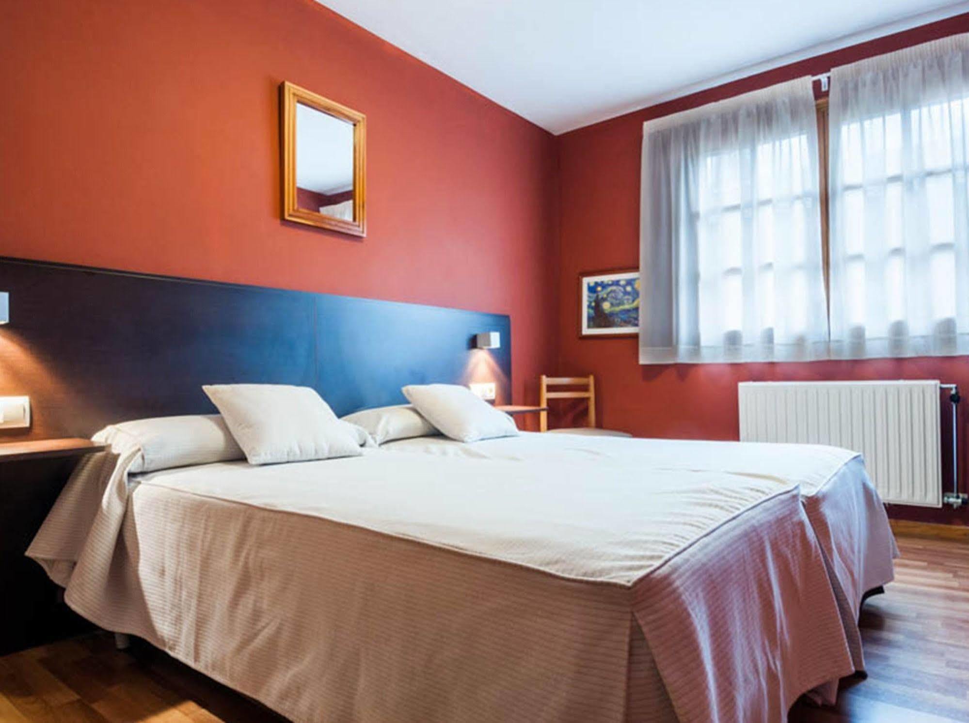 Esquirol (adults Only) Hotel