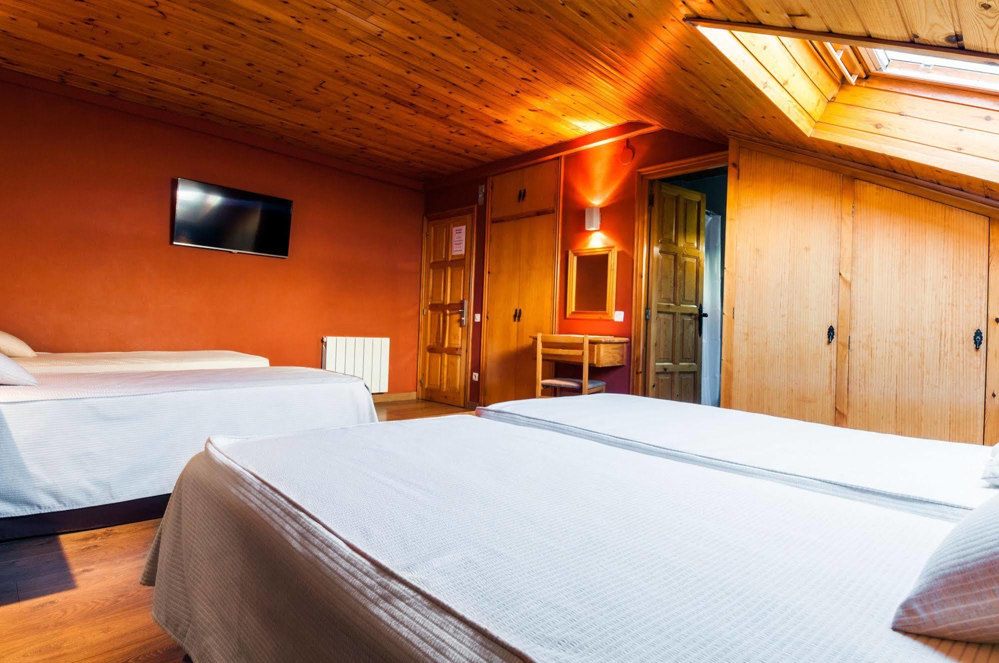Hotel Esquirol (adults Only) 2*