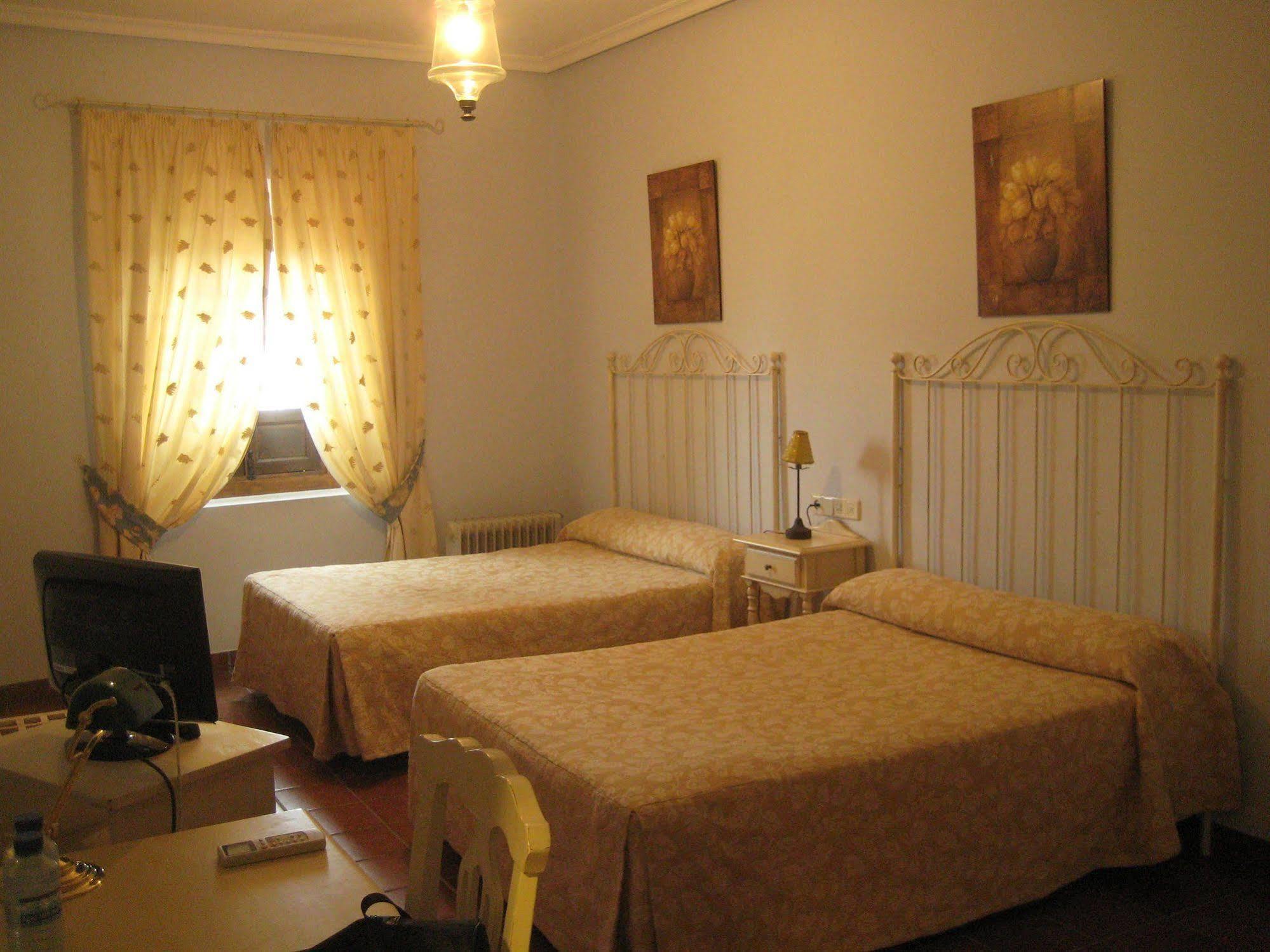 Hotel Palacio Manillas 3*