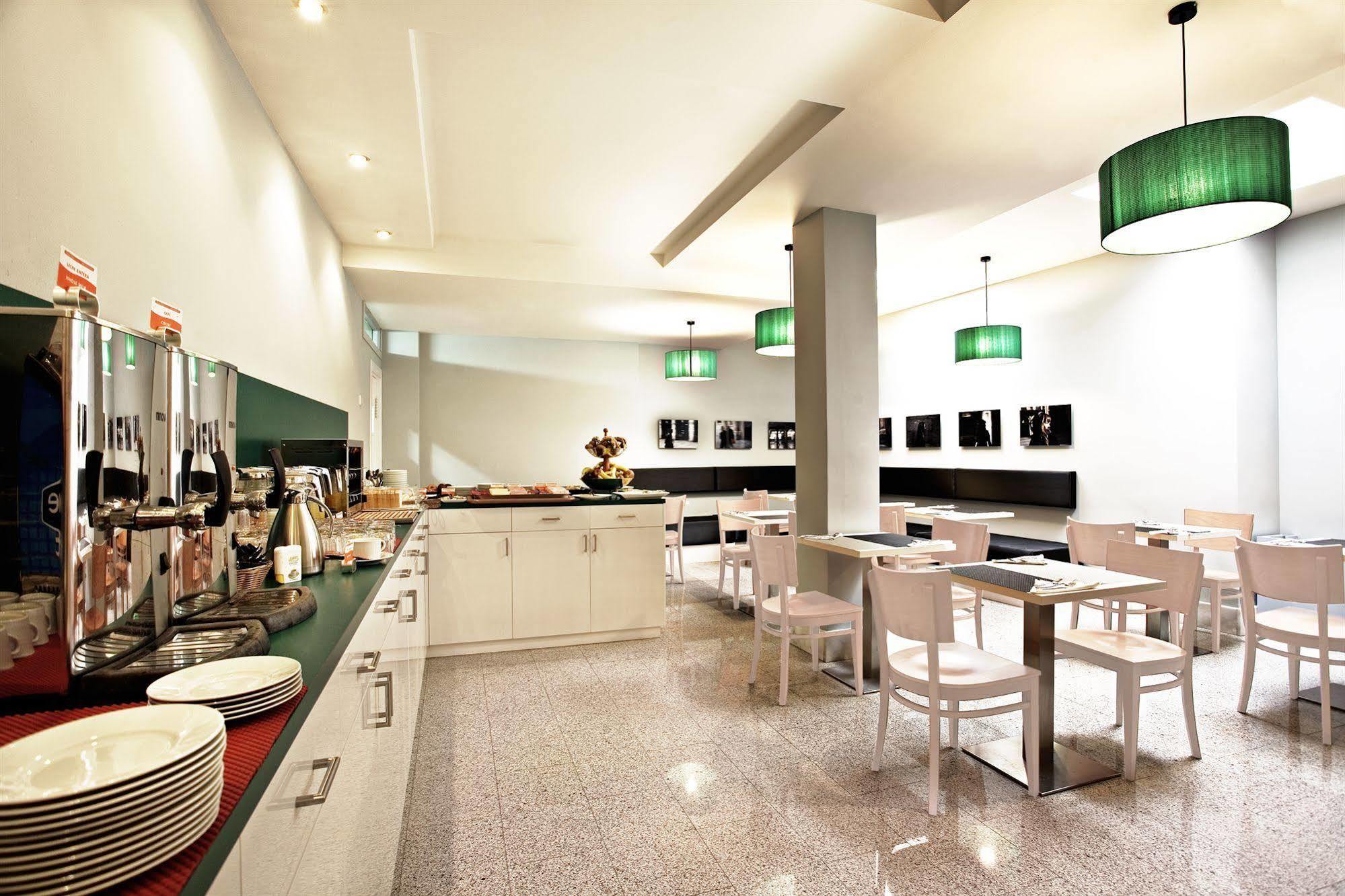 Hotel Ikonik Plaza Mercado