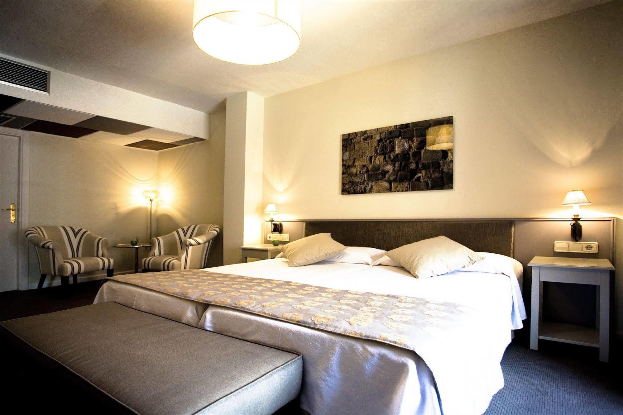 Hotel Ikonik Plaza Mercado Salamanca
