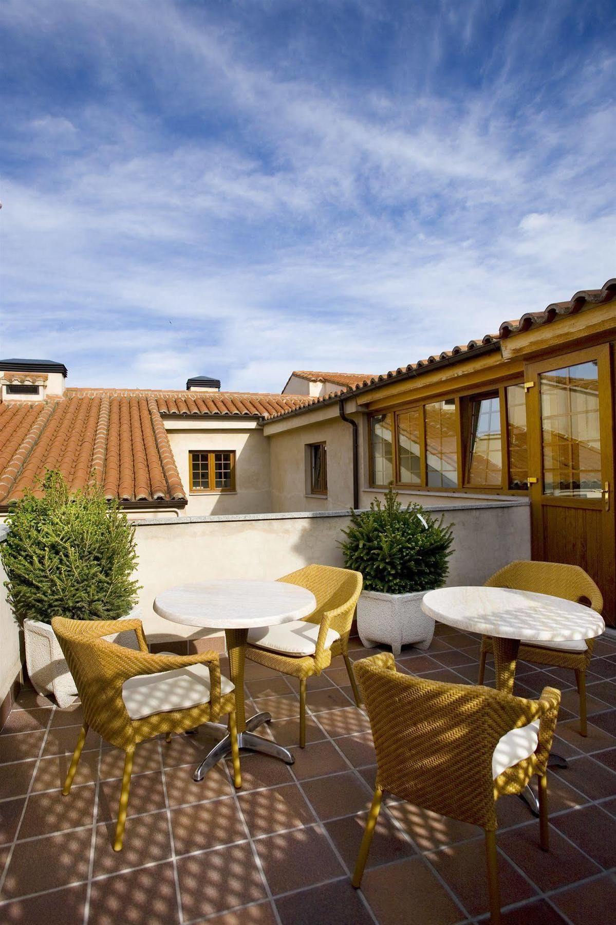 Hotel Ikonik Plaza Mercado Salamanca