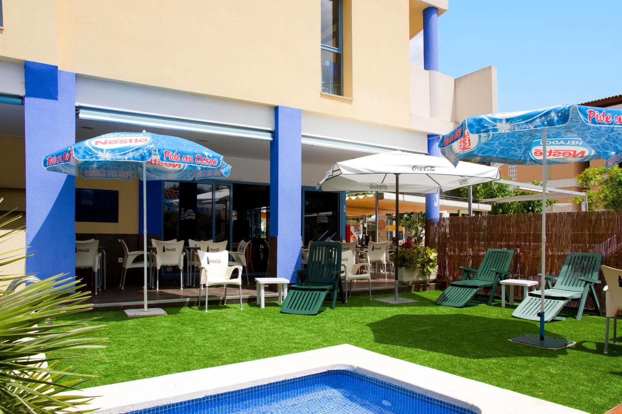 Costa 3*