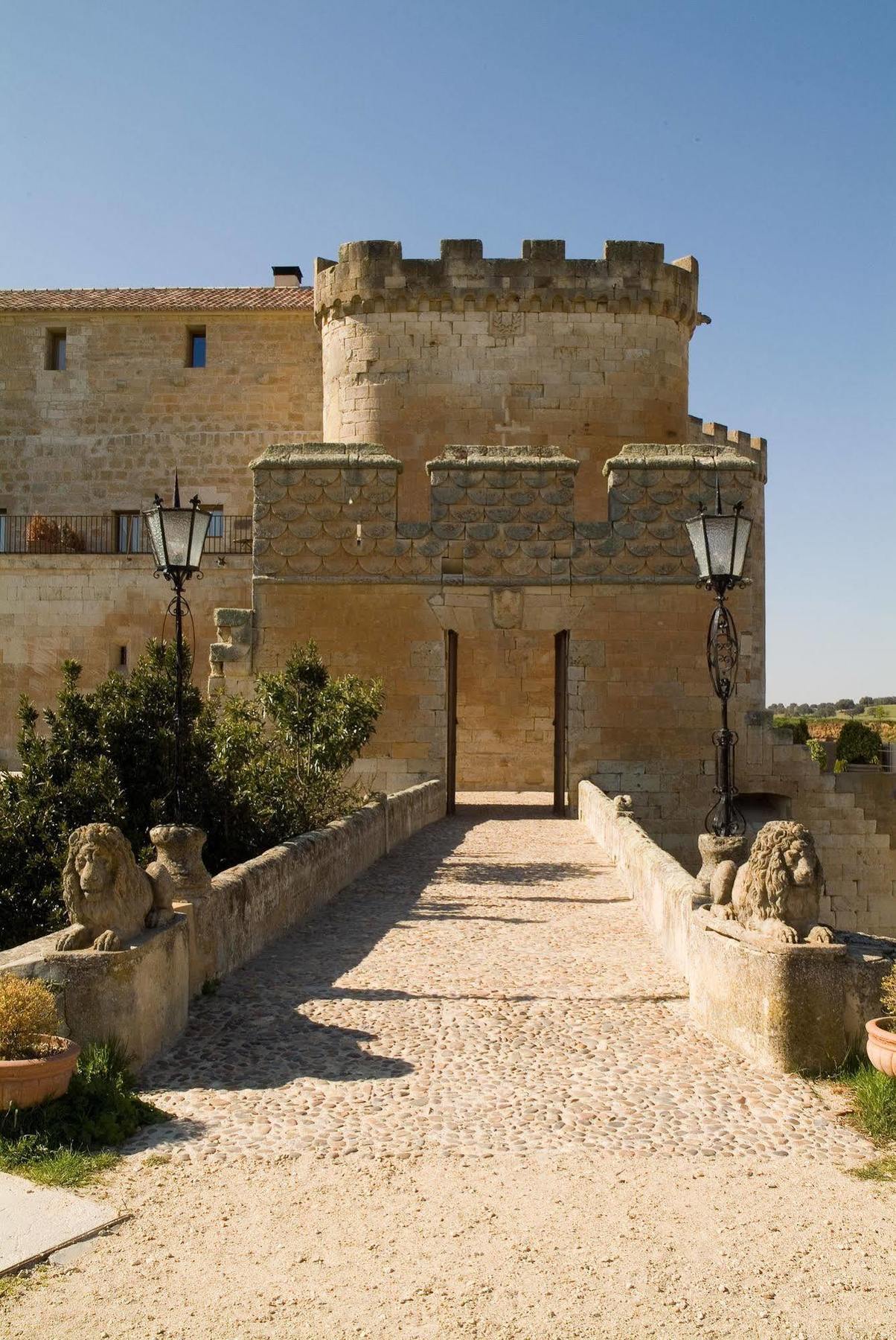 Real Castillo Del Buen