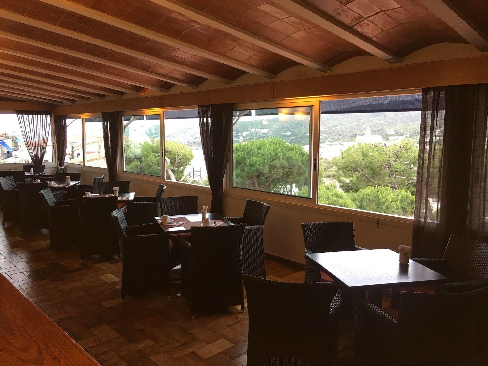 S'aguarda Hotel Cadaques