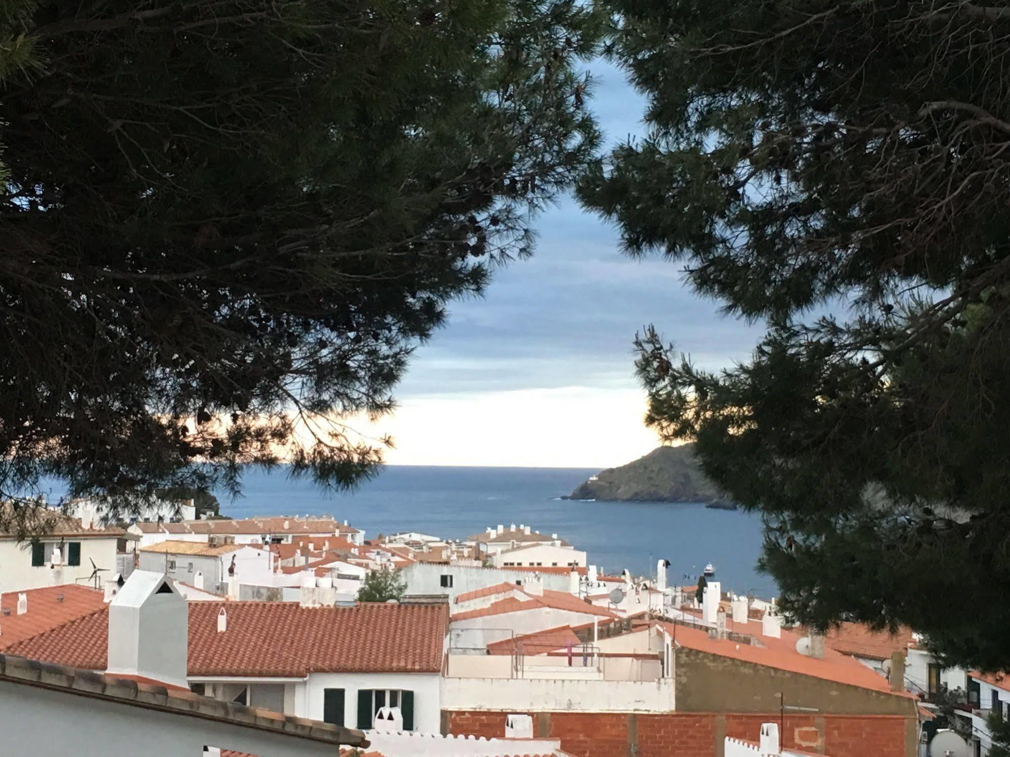 S'aguarda 3*