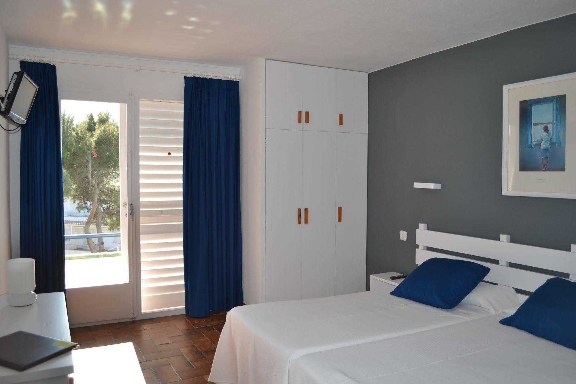 S'aguarda Hotel Cadaques