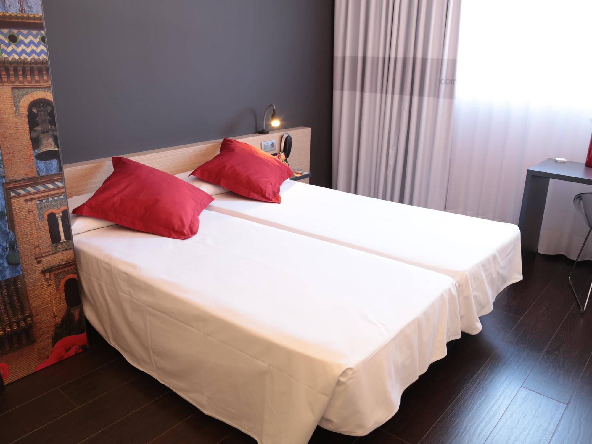 Hotel Granada *