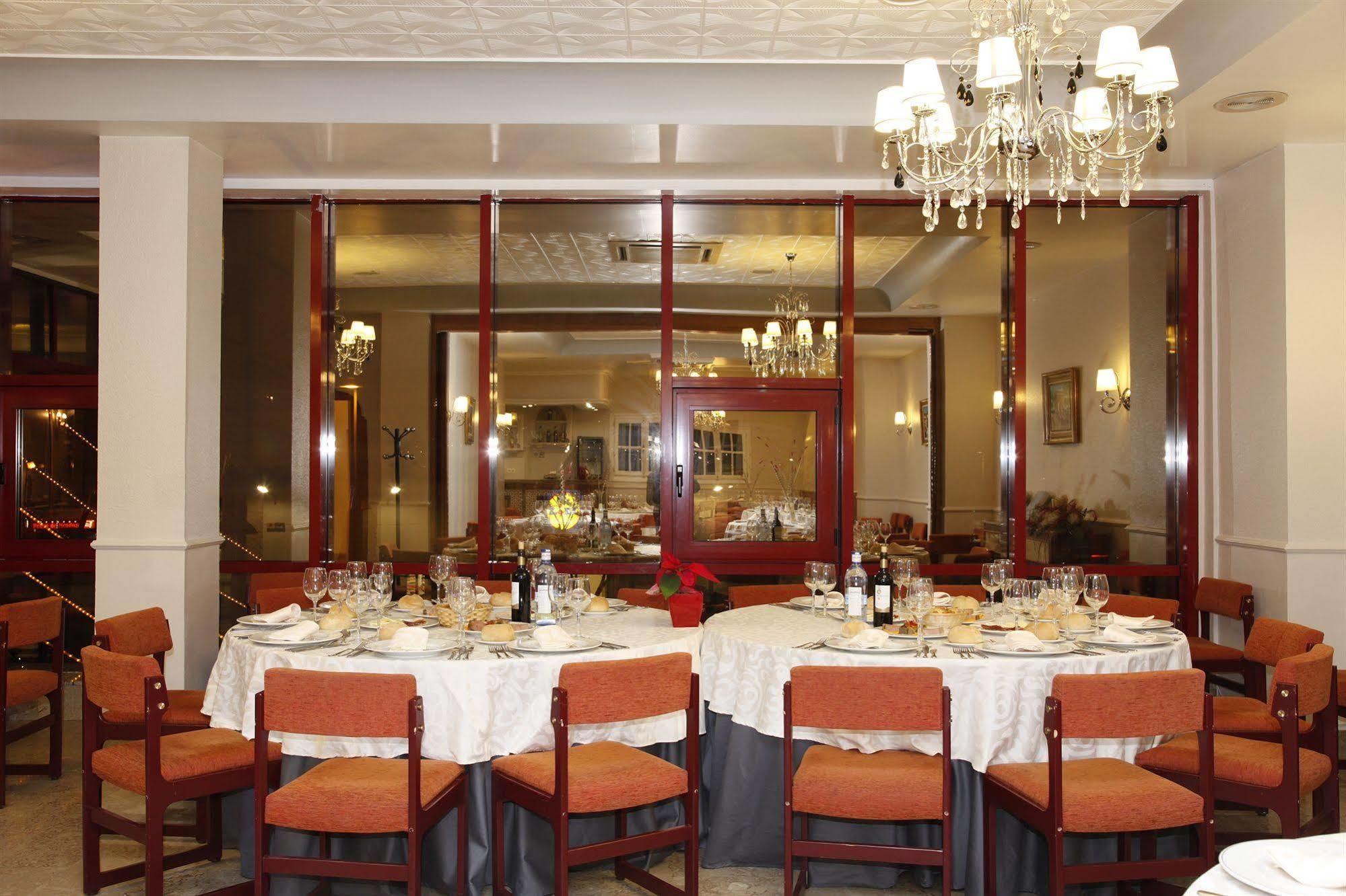 Hotel Mari Carmen