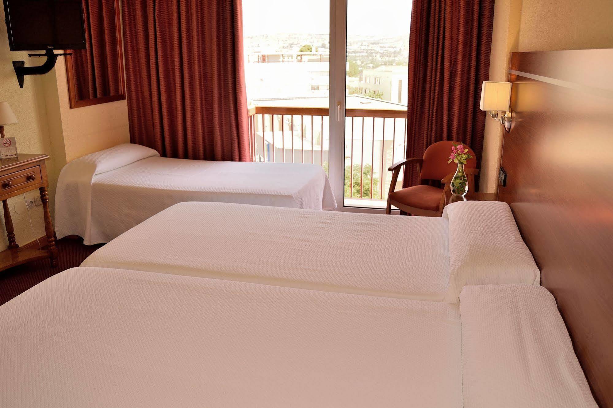 Mari Carmen Hotel 3*