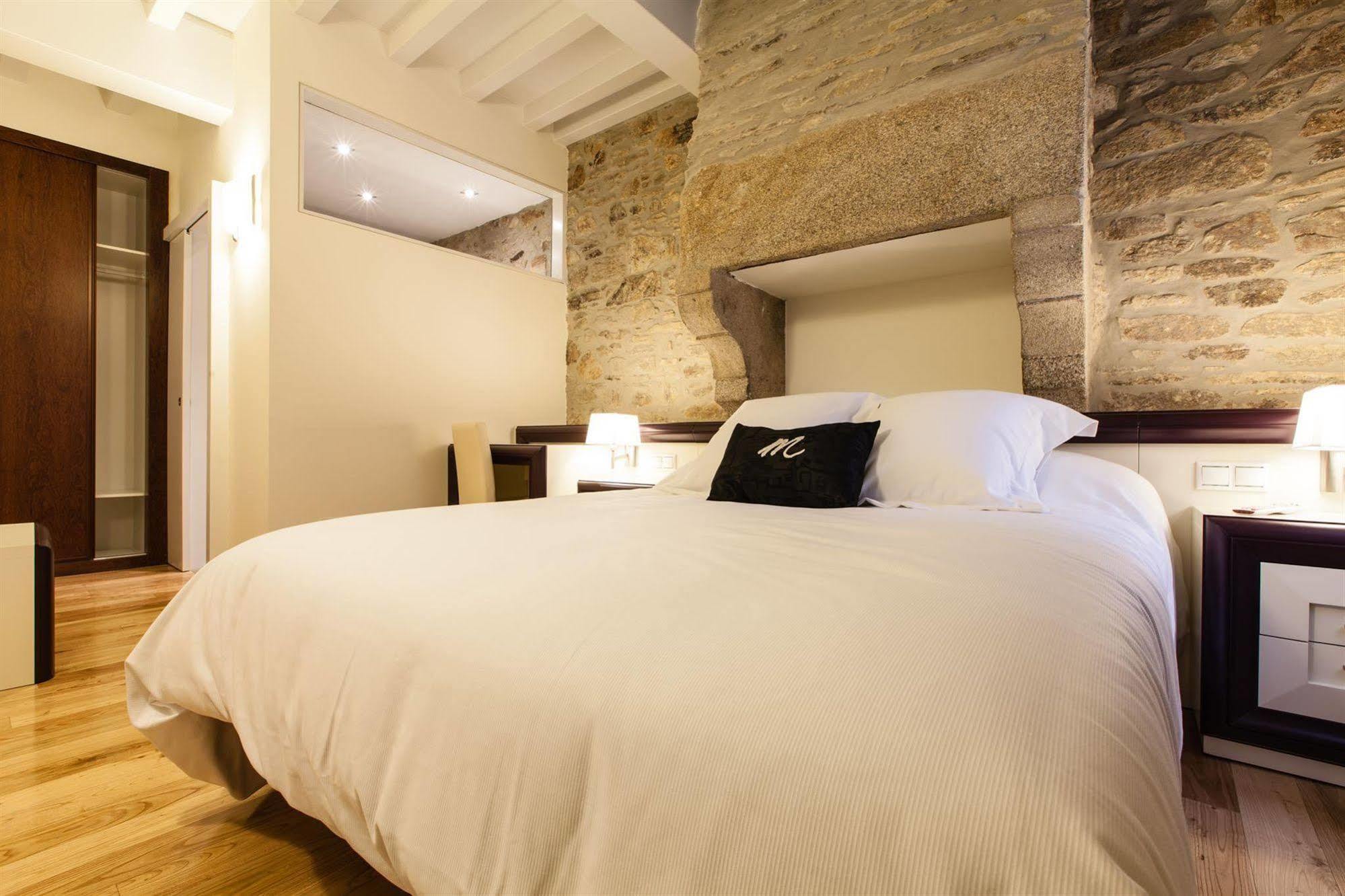 Hotel Montenegro Compostela 2*