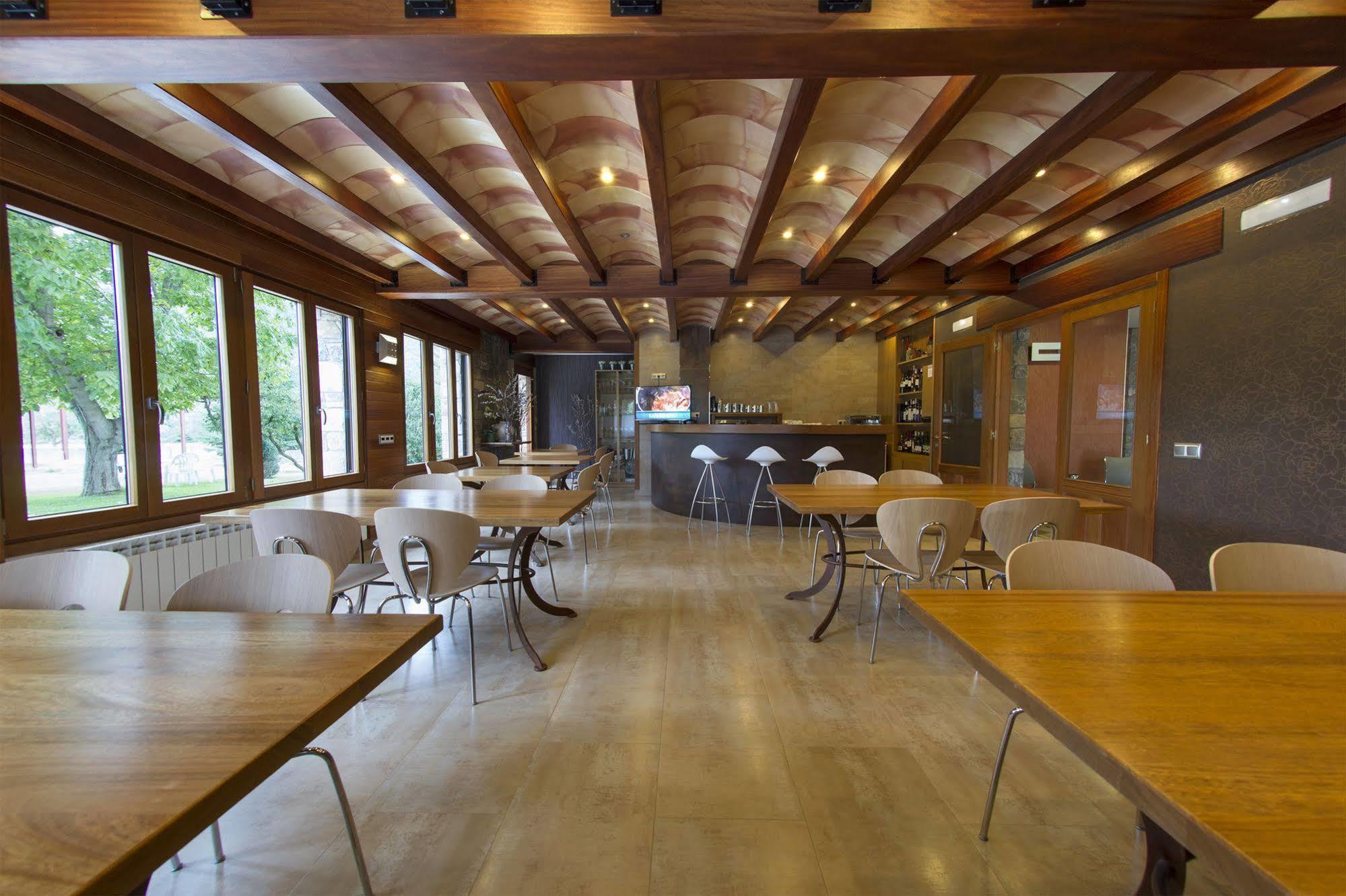Hotel Nogales Campo (Huesca)