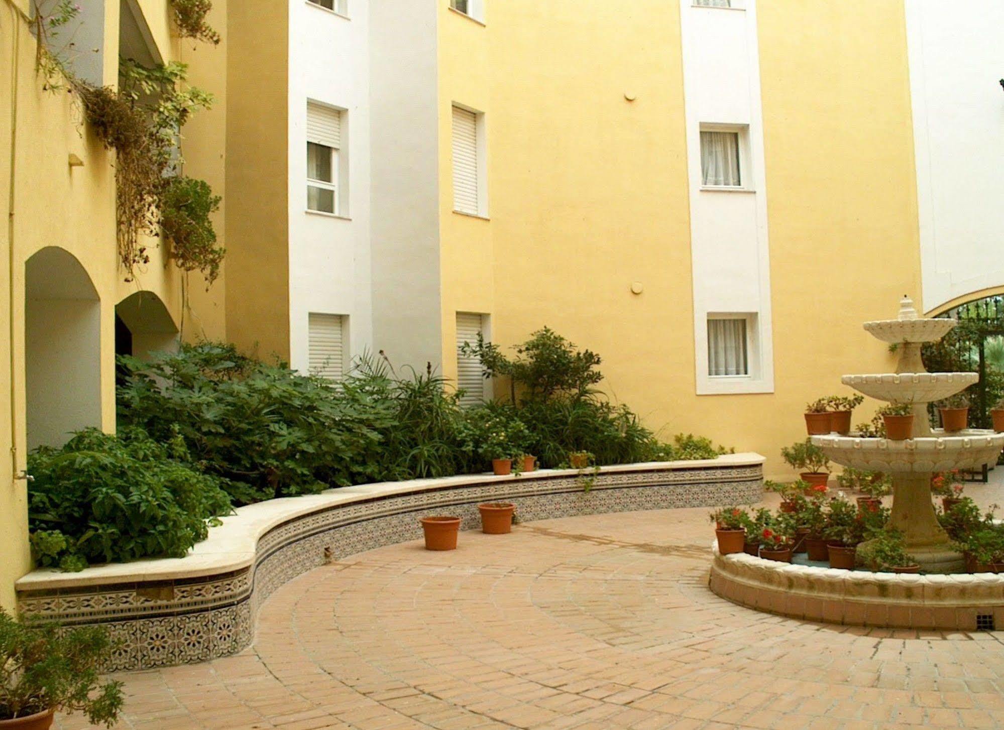 Apcostas - San Antonio Apartment