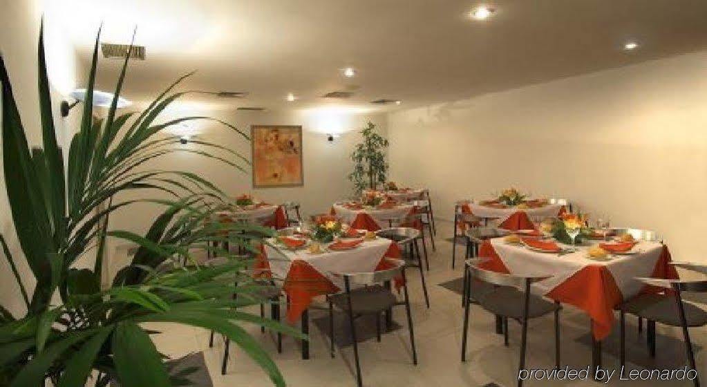 Nautico Hotel 2*
