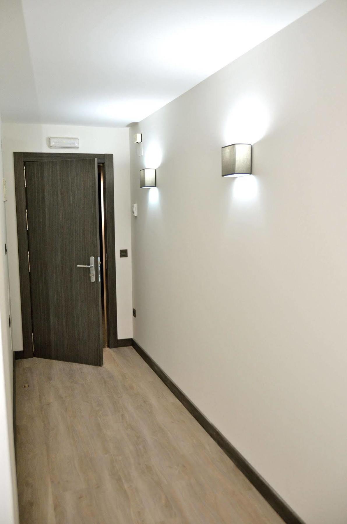 Aparthotel Capua Gijon
