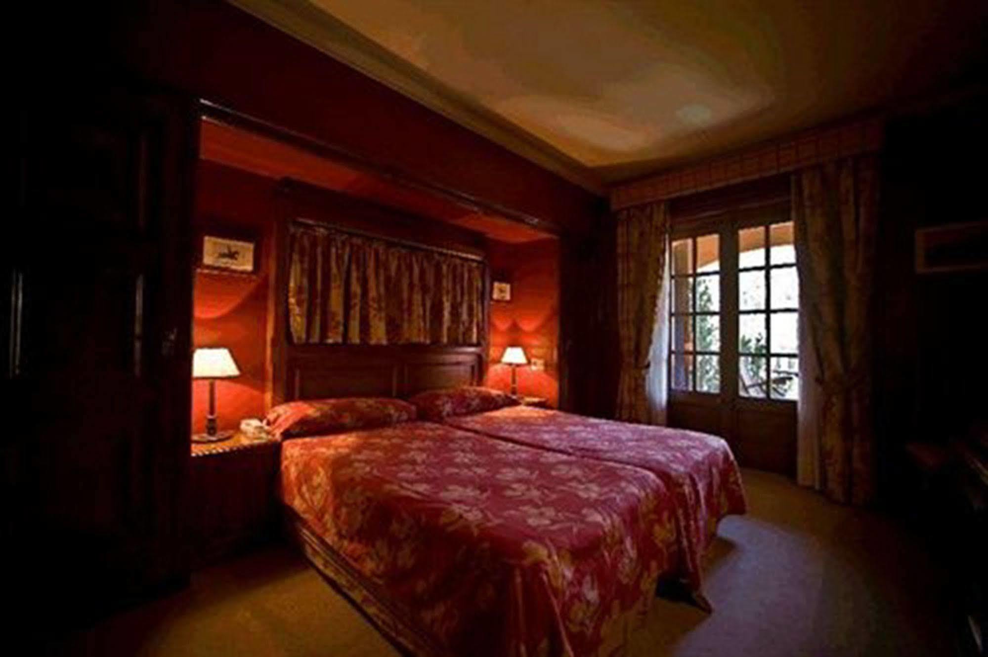 Hotel Husa Sant Bernat Montseny