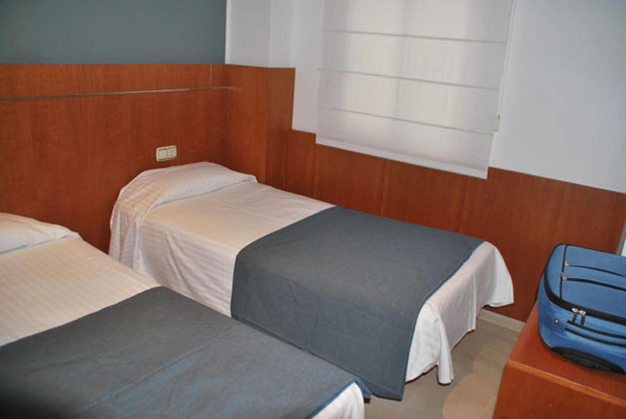 Aparthotel Marina - Abapart 2*