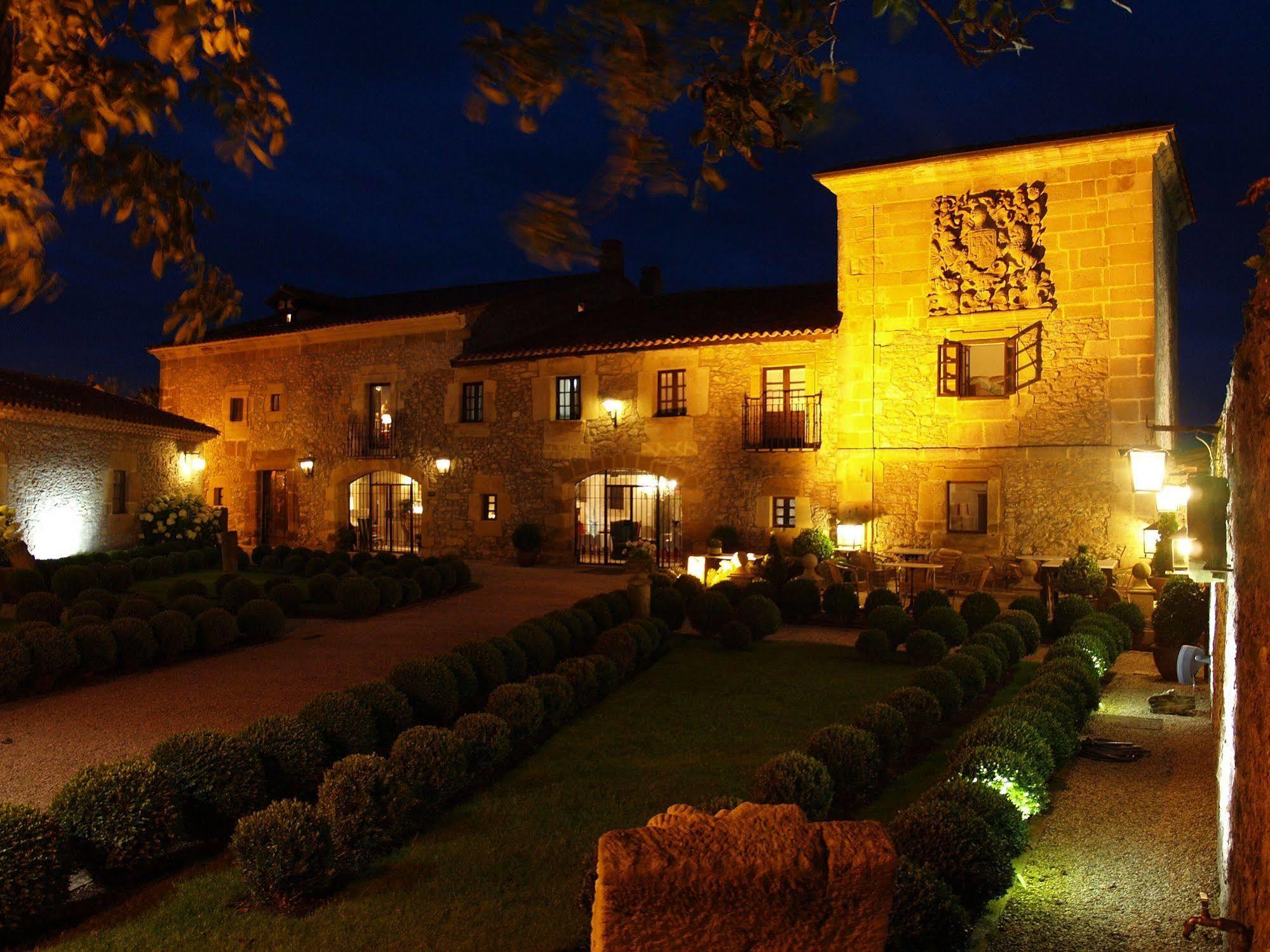 Palacio De La Pena Cantabria Ajo