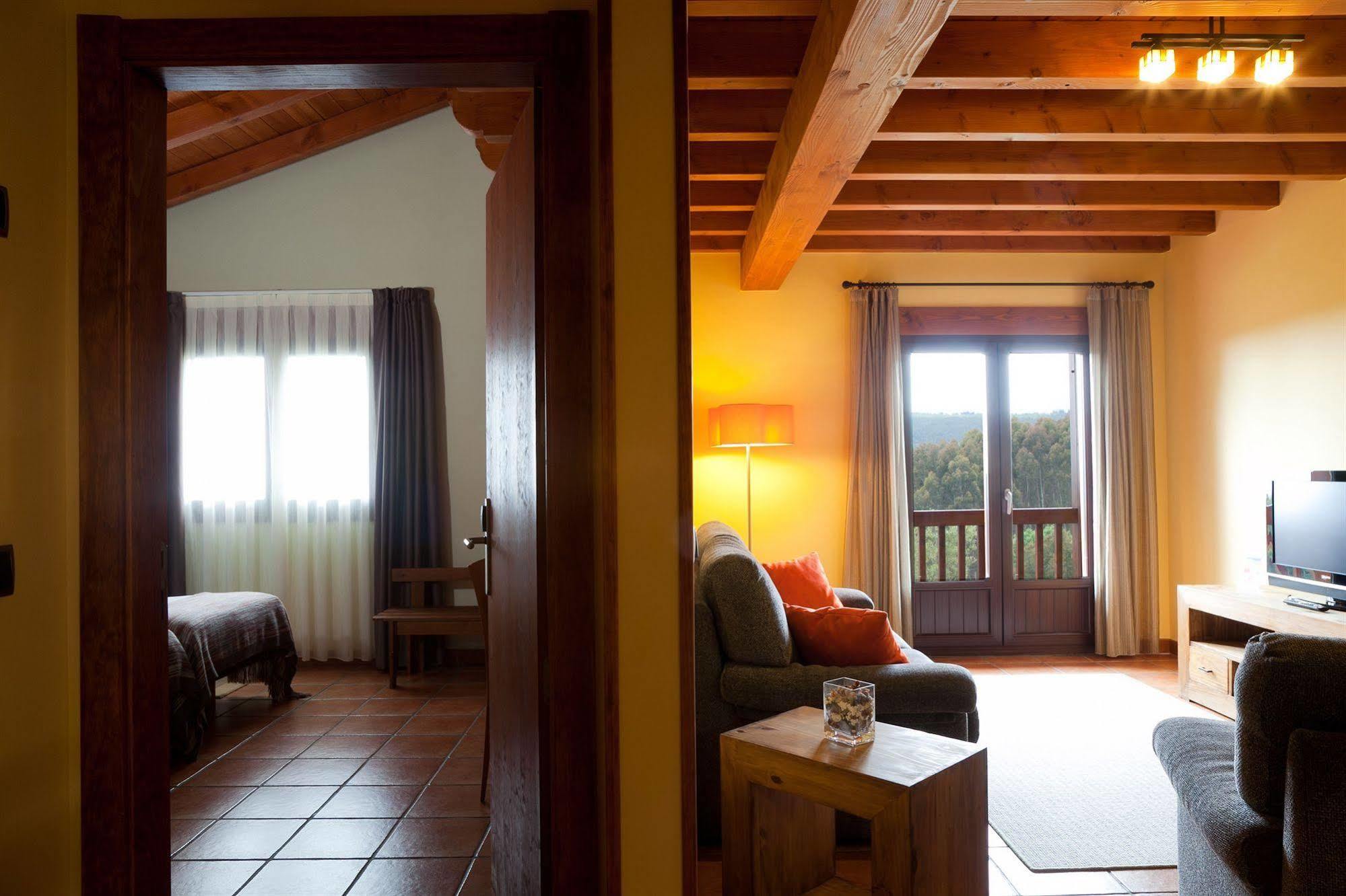 Aparthotel Rural Atxurra Bermeo
