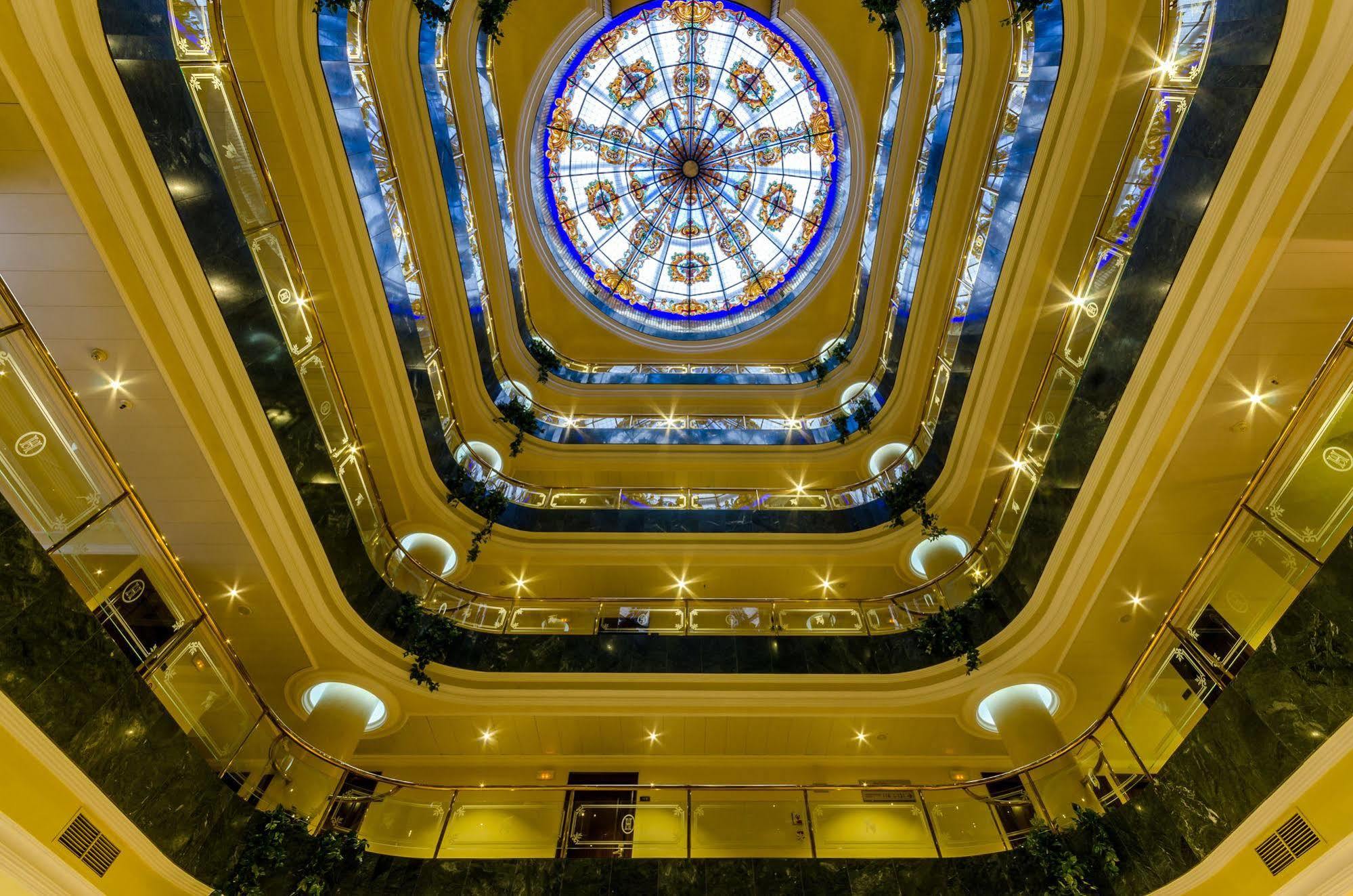 Infanta Cristina Hotel 4*