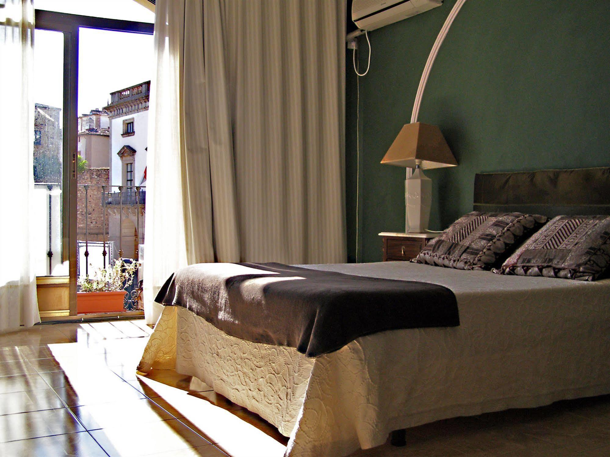 Hotel Alameda Plaza Mayor 2*