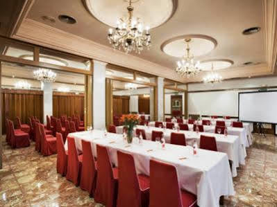 Hotel Roma 2*