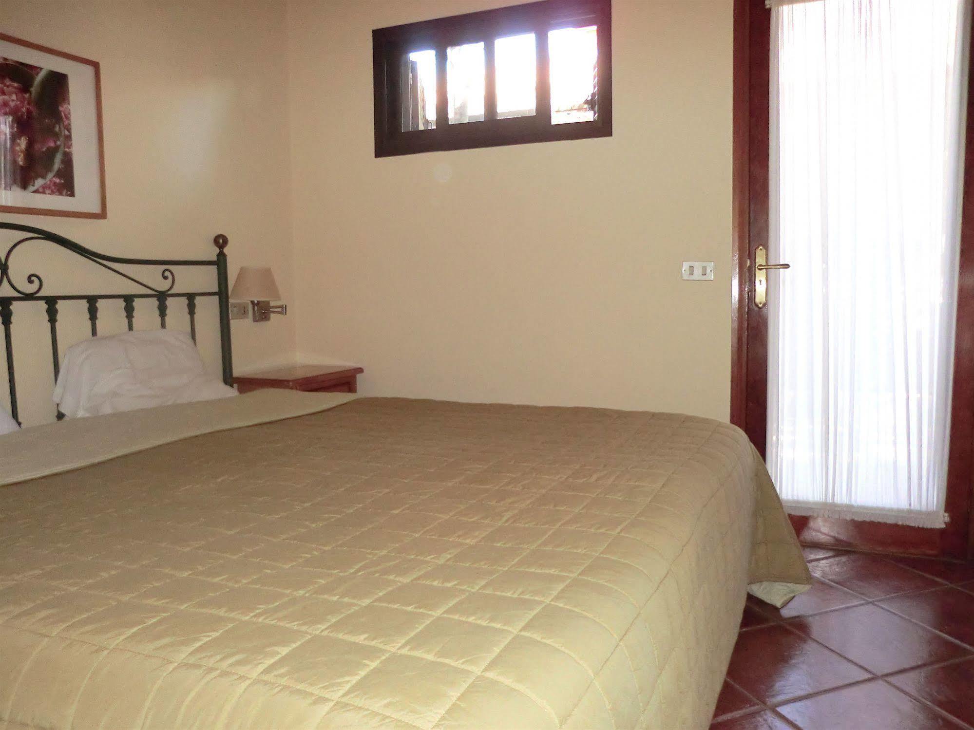 Fahana - Gay Men Only (adults Only) Hotel 5*