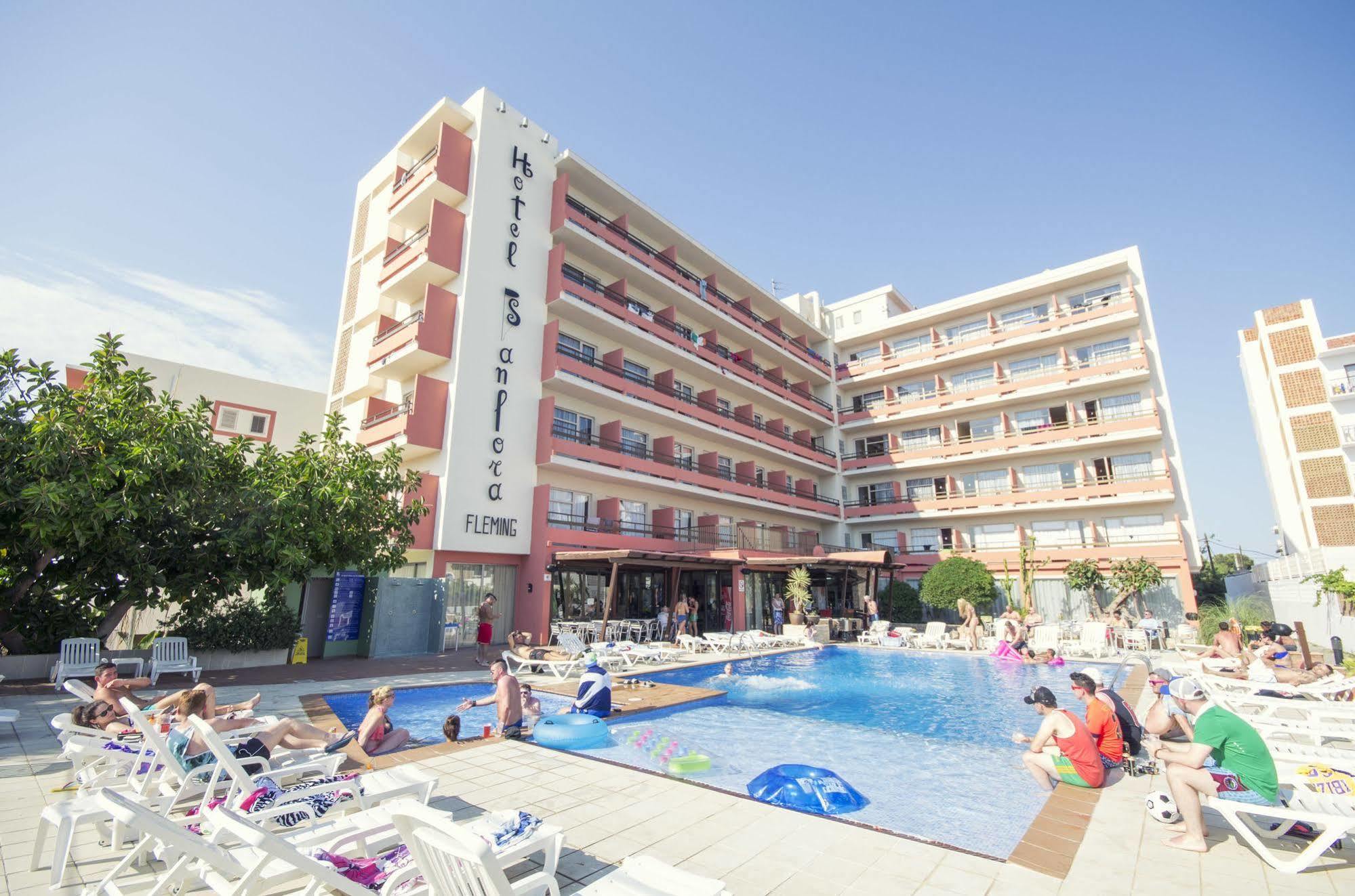 Azuline S'anfora & Fleming (adults Only)