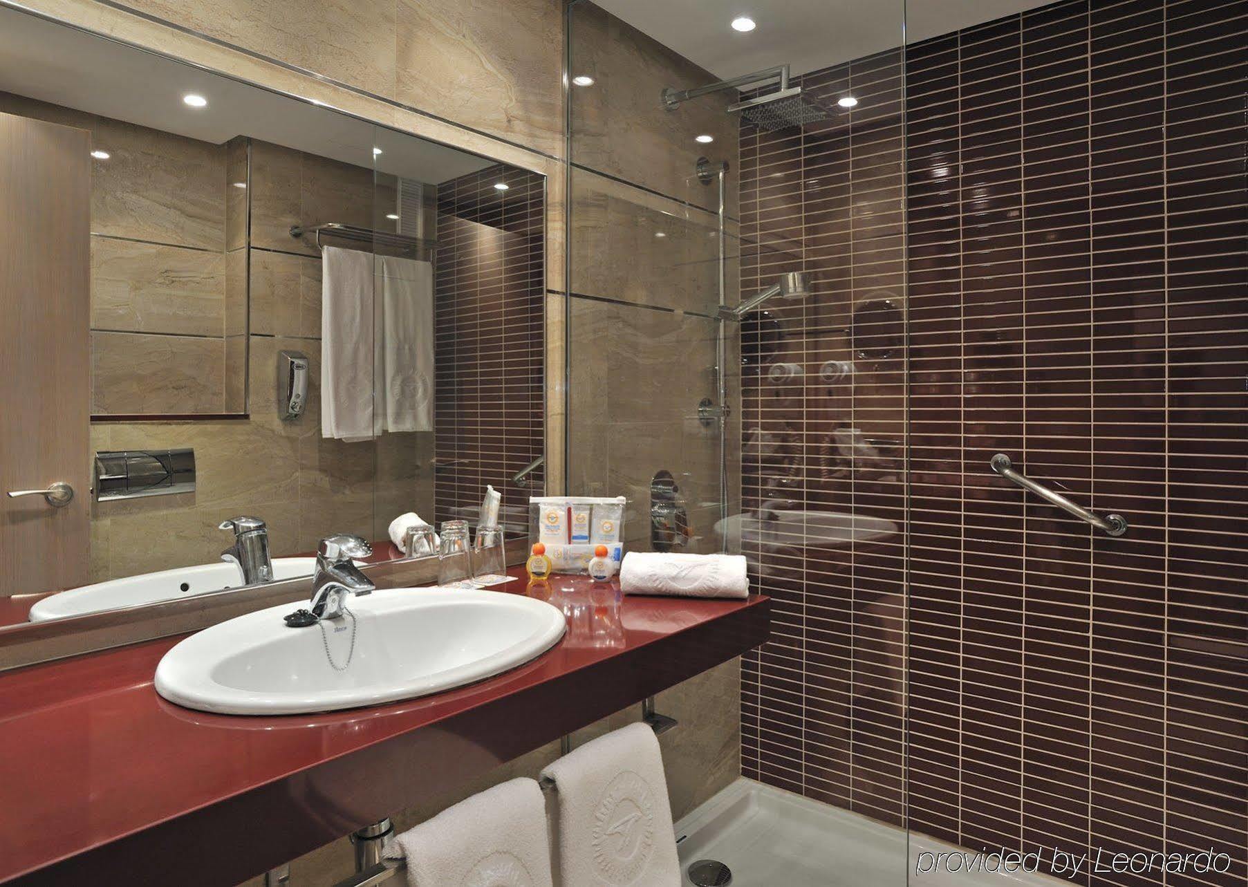 Borneo Hotel 4*