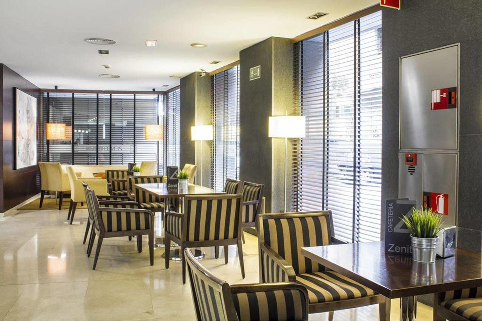 Zenit Hotel 4*