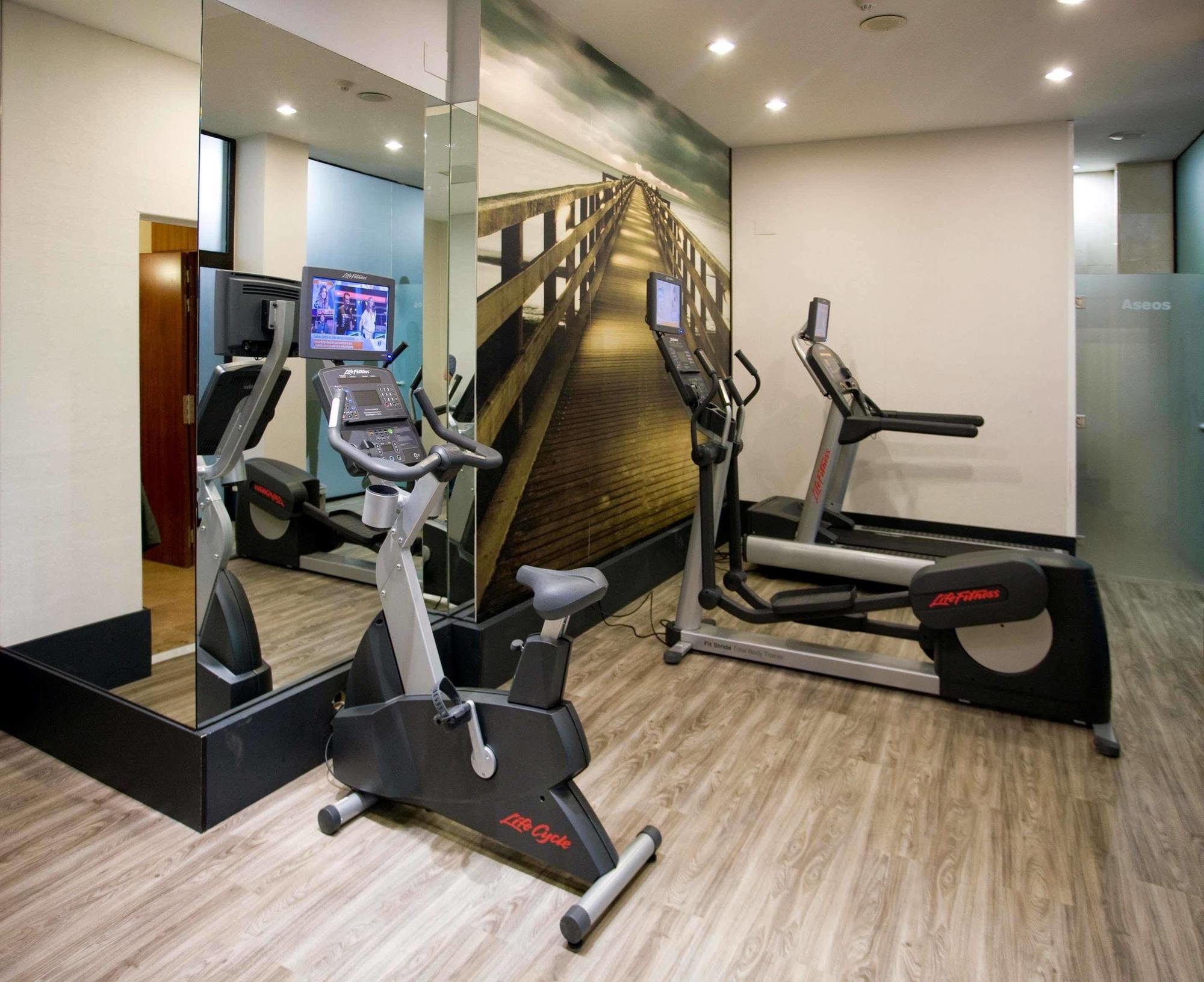 Hotel Catalonia Plaza Mayor 4*