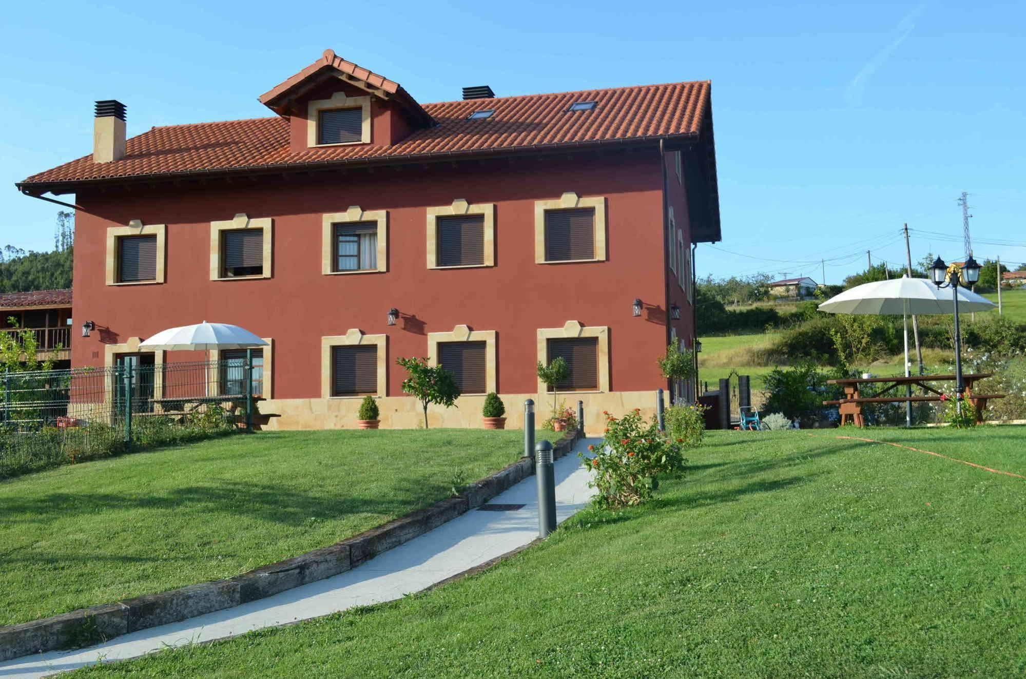 Rural Foncubierta Hotel 3*