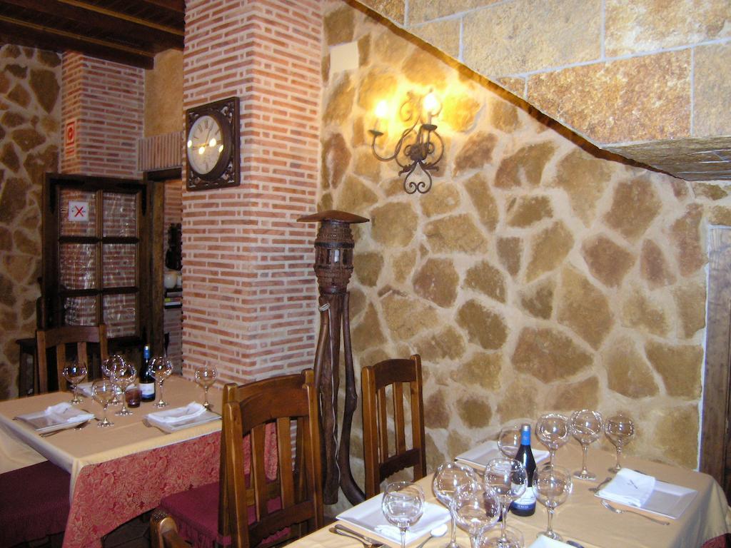 Hotel Dona Isabel *