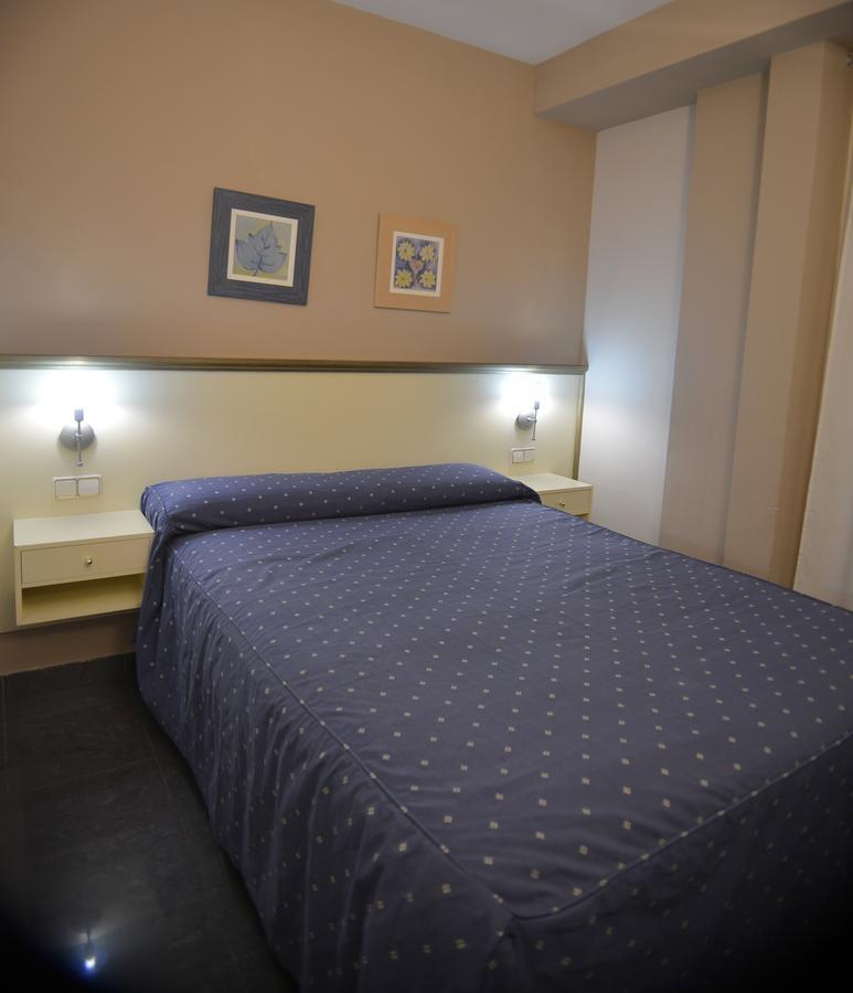 Hotel Velilla Velilla de San Antonio