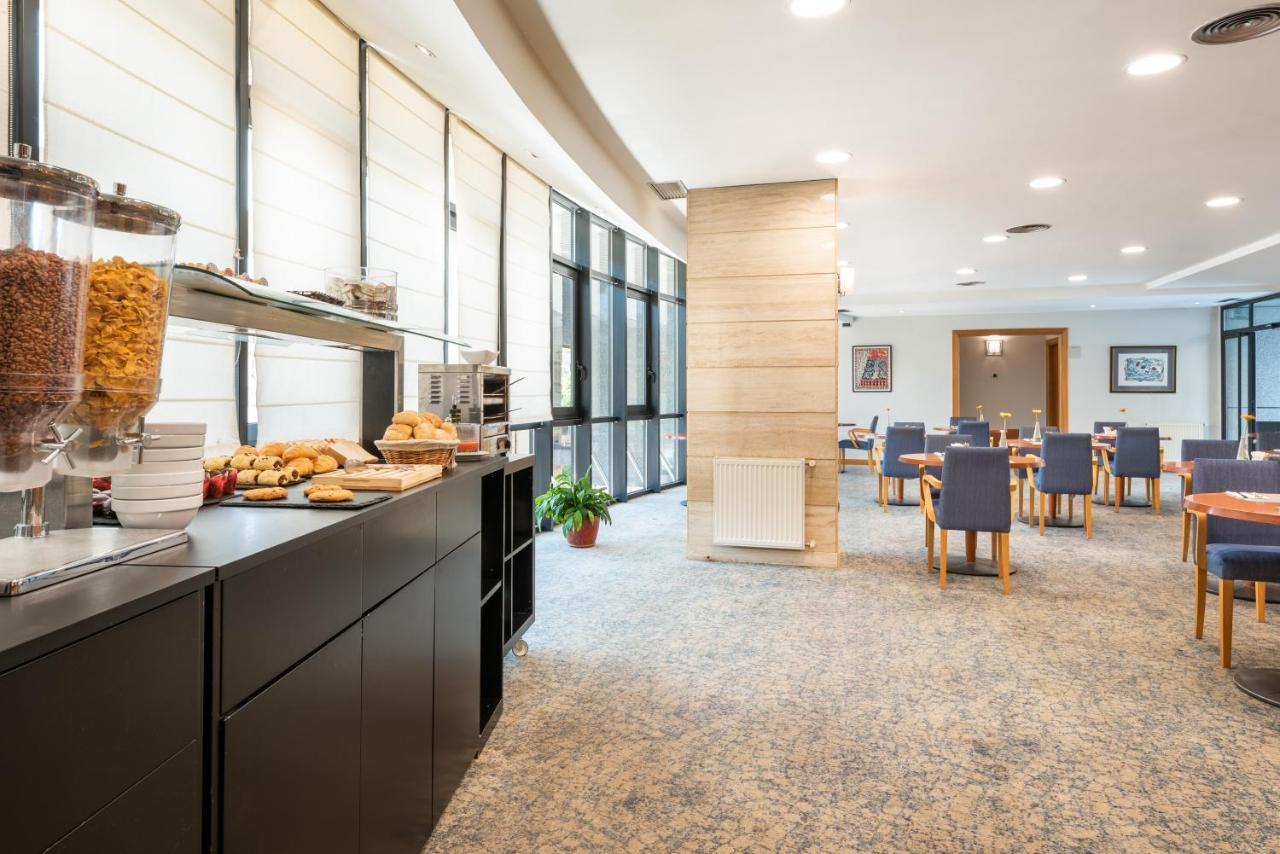 Hotel Exe Area 3*