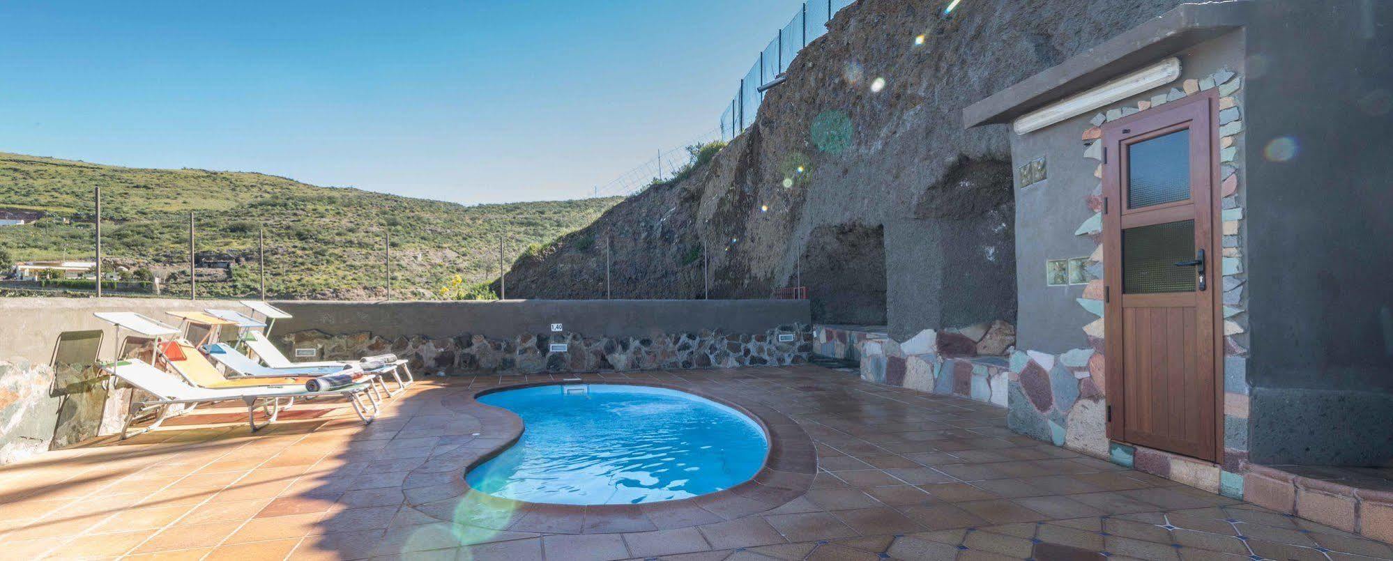 Casa Cueva El Caidero *