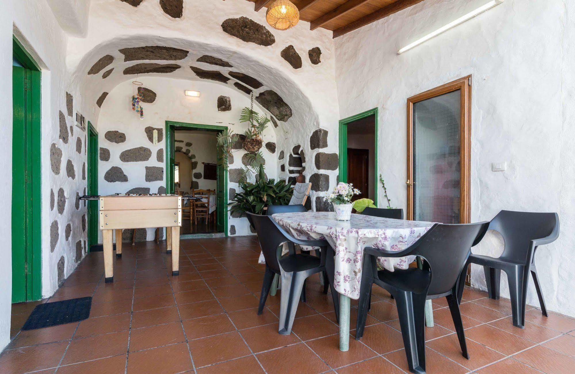 Country house Casa Cueva El Caidero *