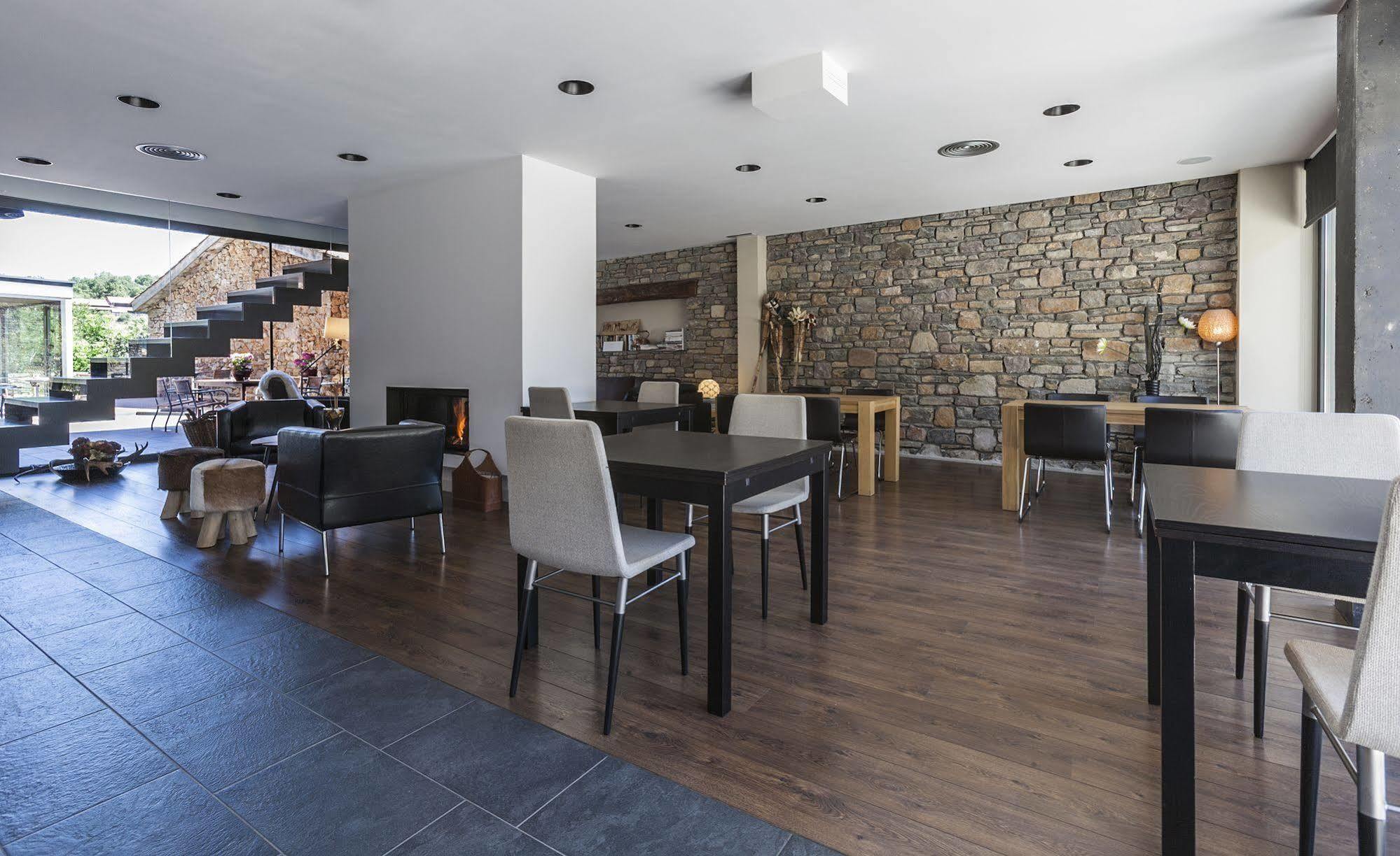 Hotel Country 4*