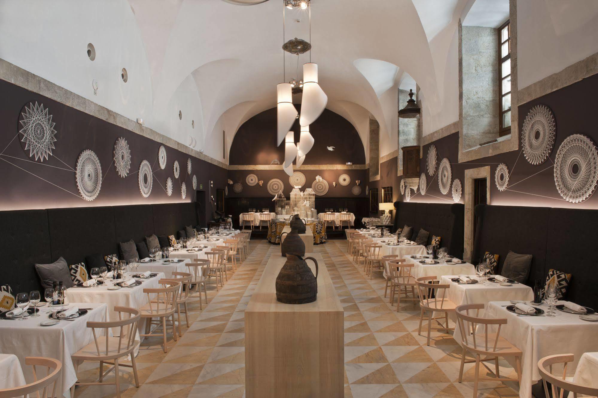 Hotel De 4*