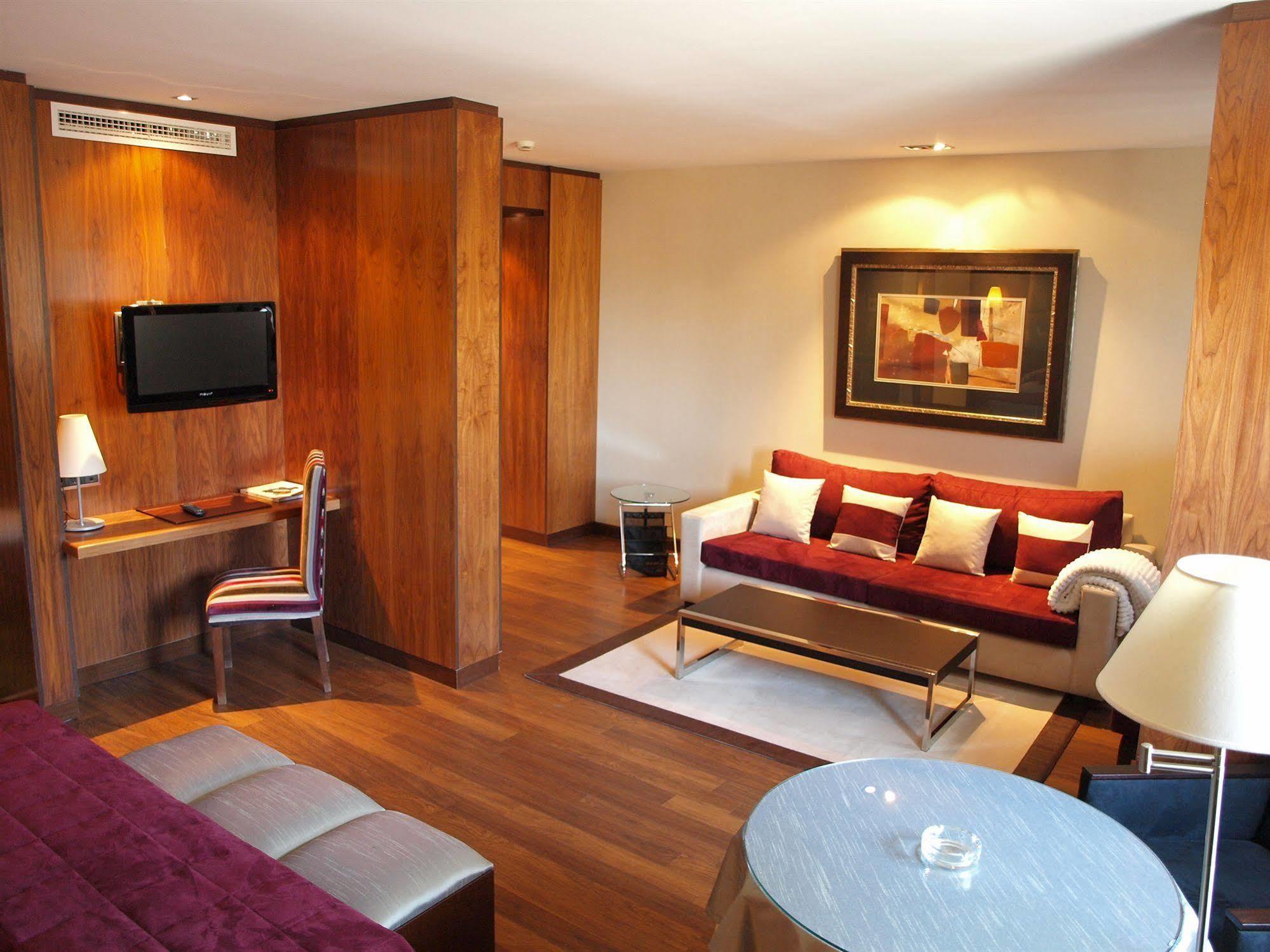 Hotel Hospedium Mirador De Gredos 4*