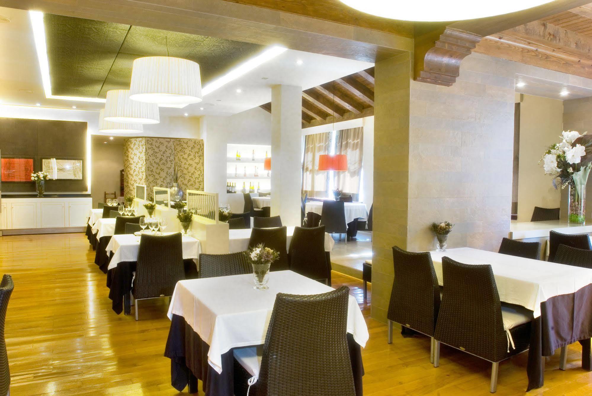 Hotel Yoy Tredos