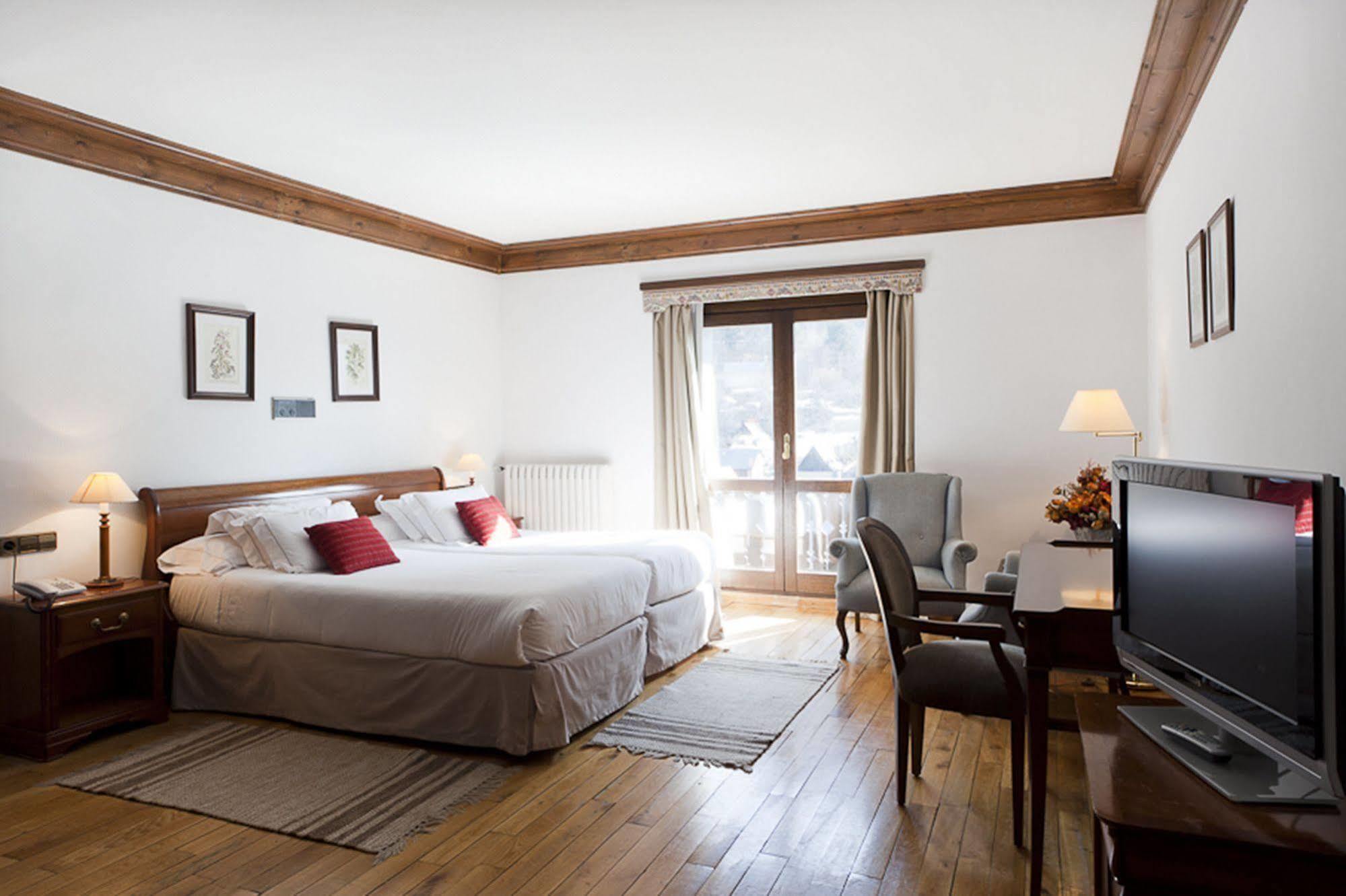 Yoy Hotel Tredos