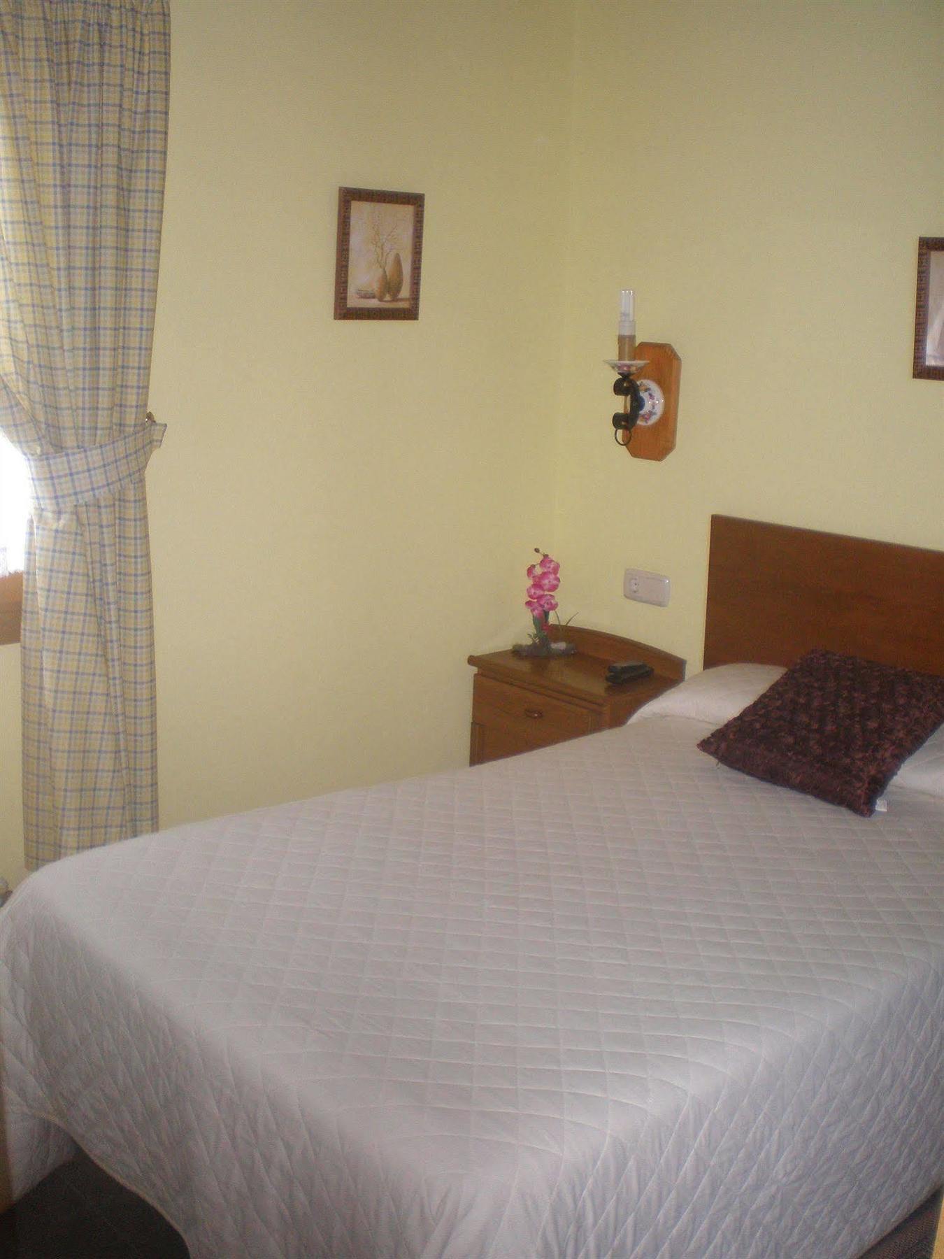 Pension Gure Ametsa Guest house Irun