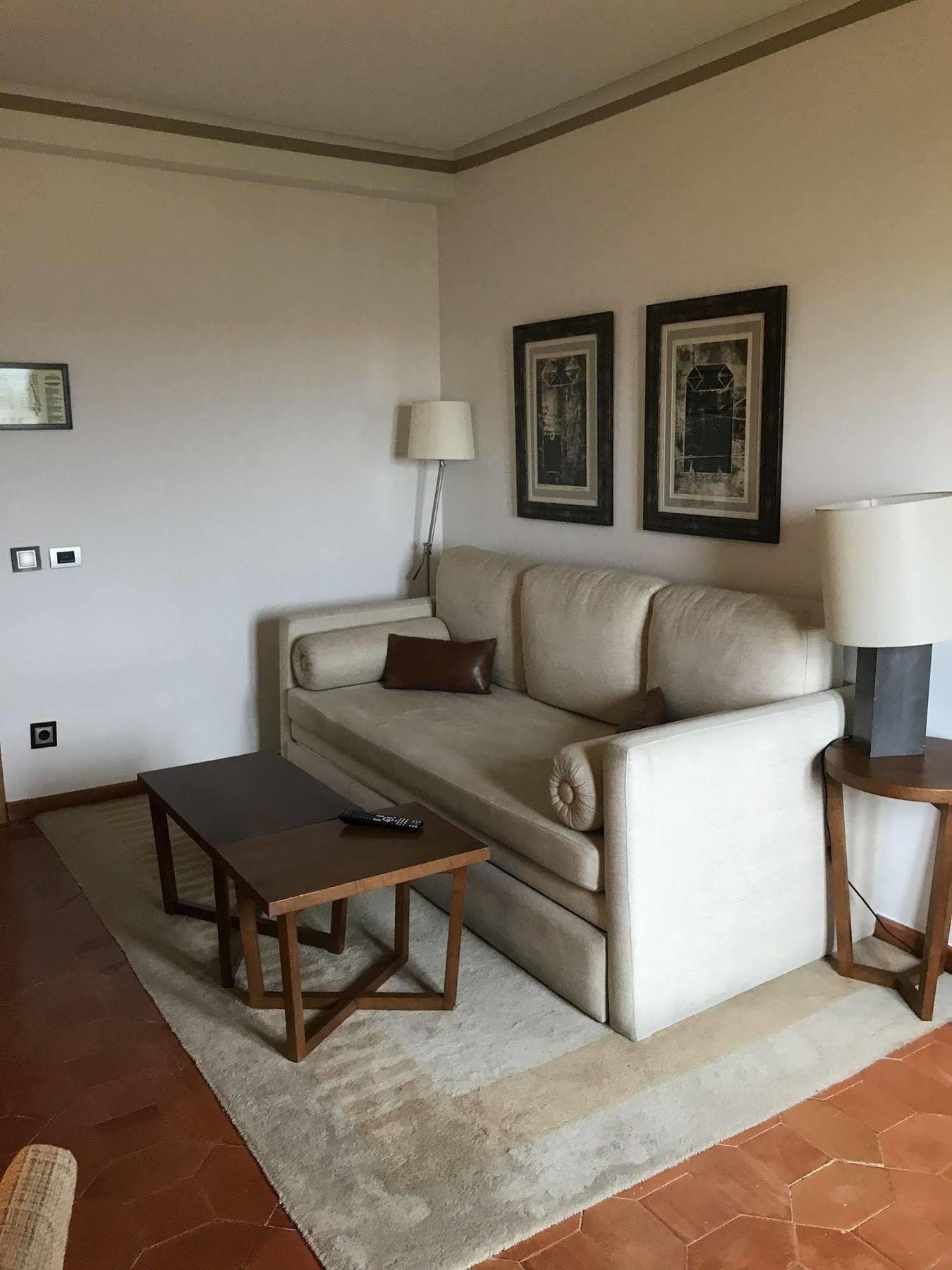 Hotel De 4*
