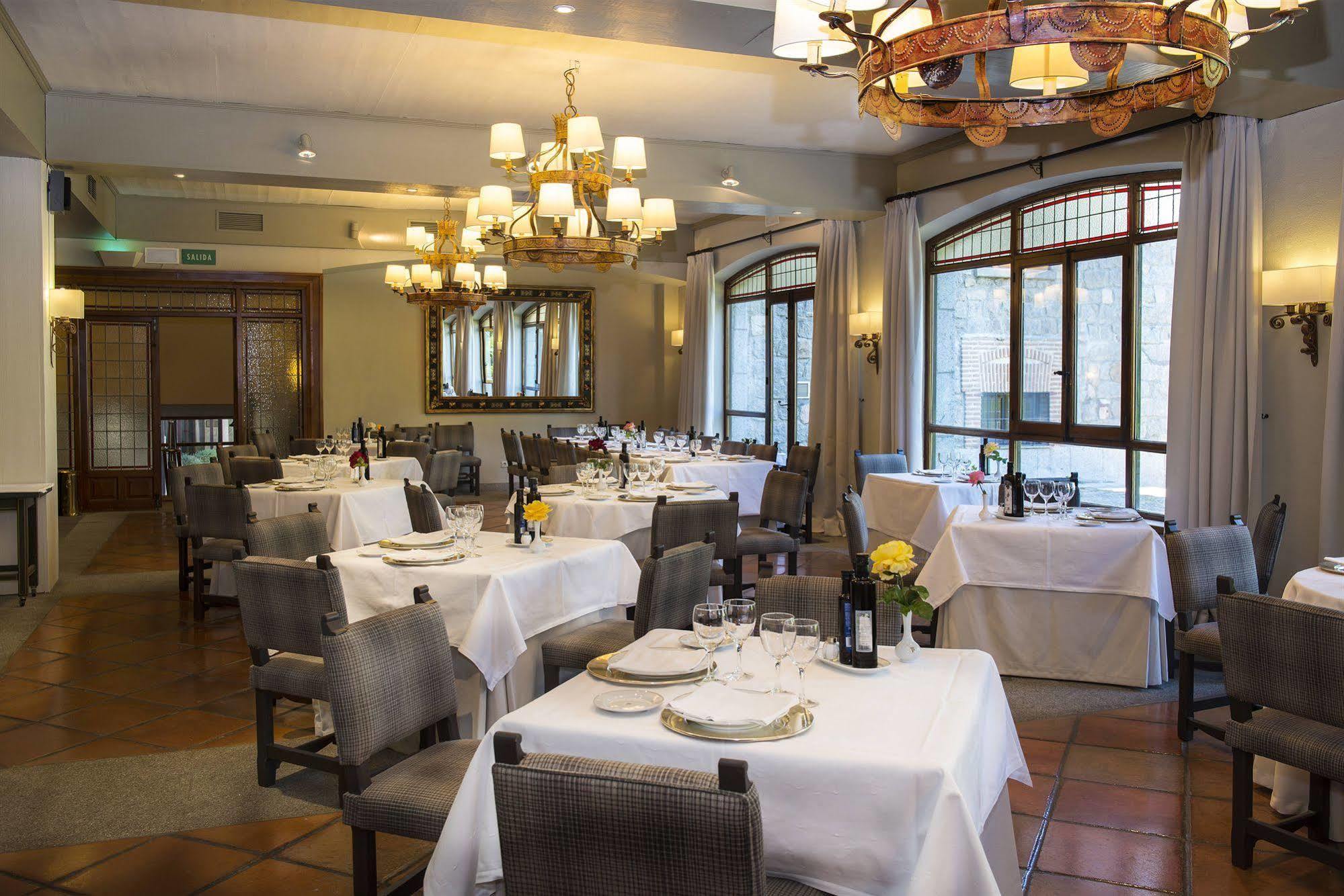 Hotel De 4*