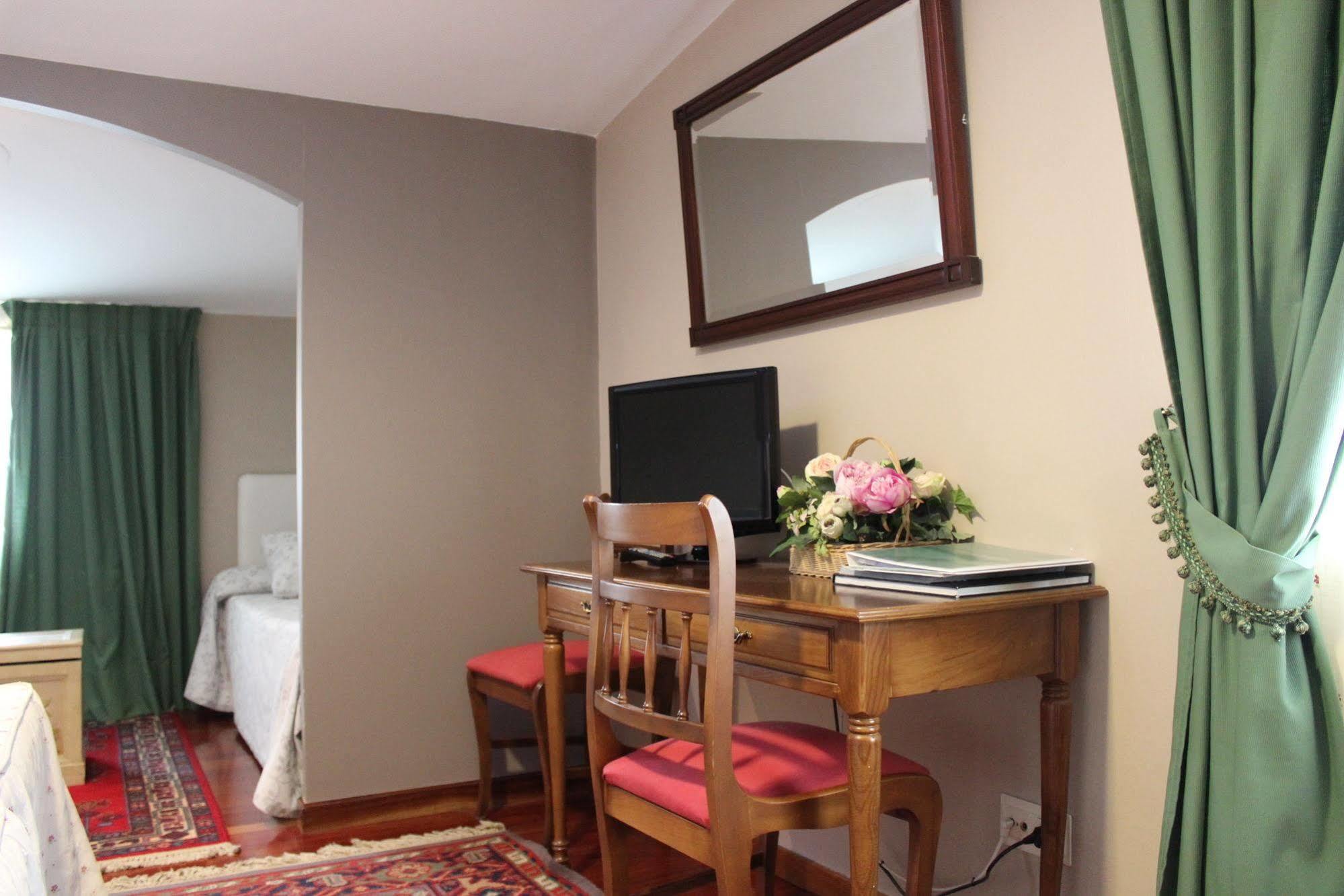 Hotel Hotel O Pino *