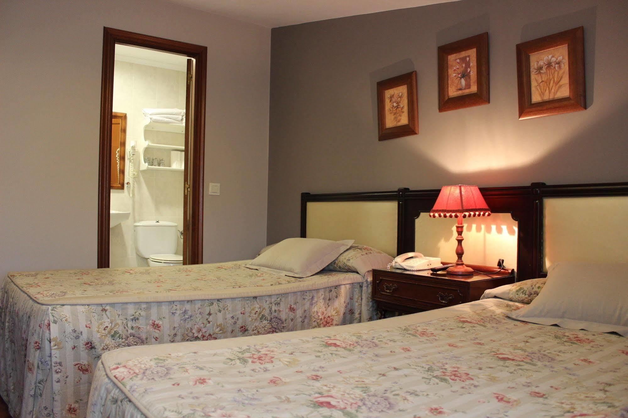 Hotel Hotel O Pino *