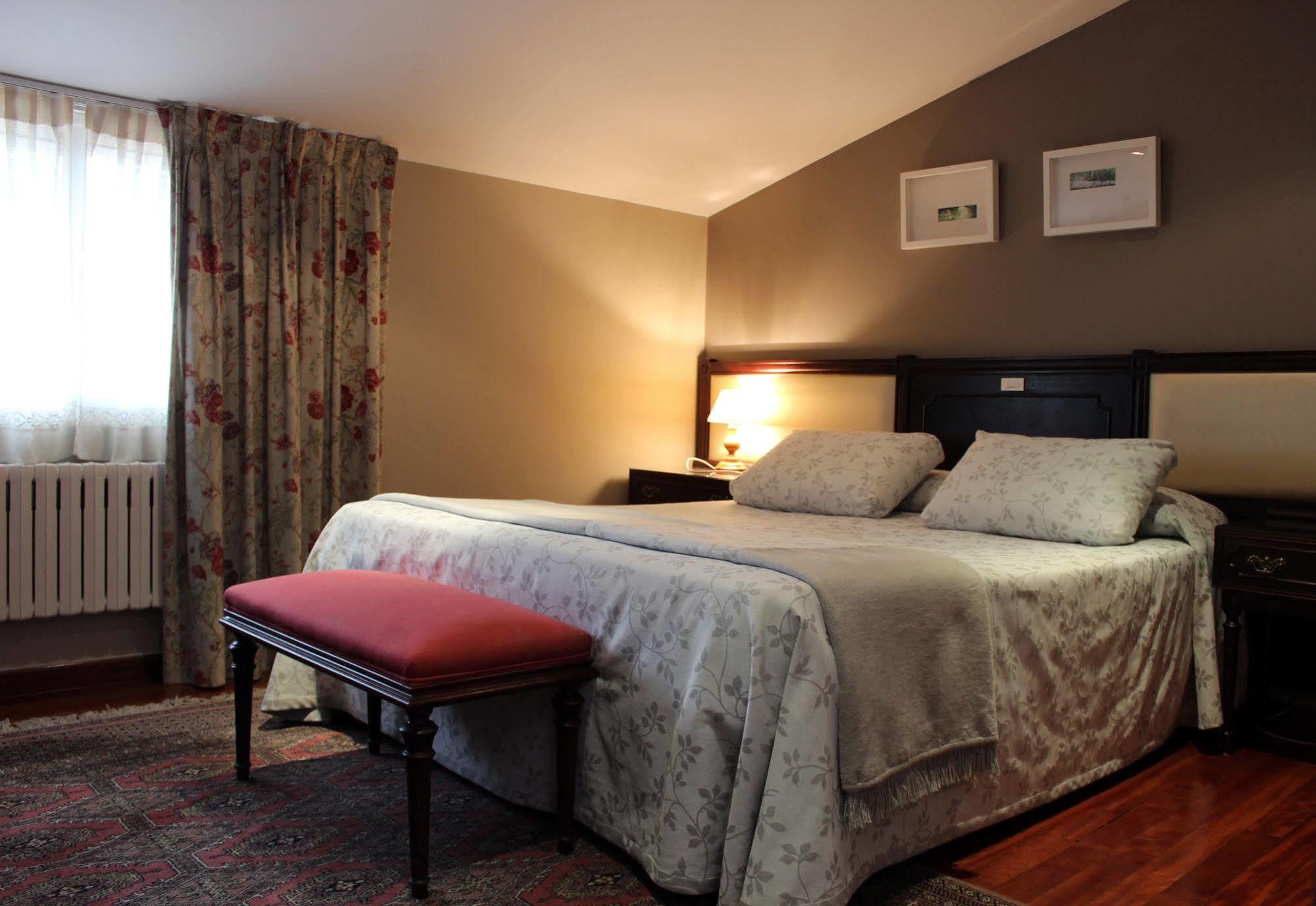 Hotel O Pino *