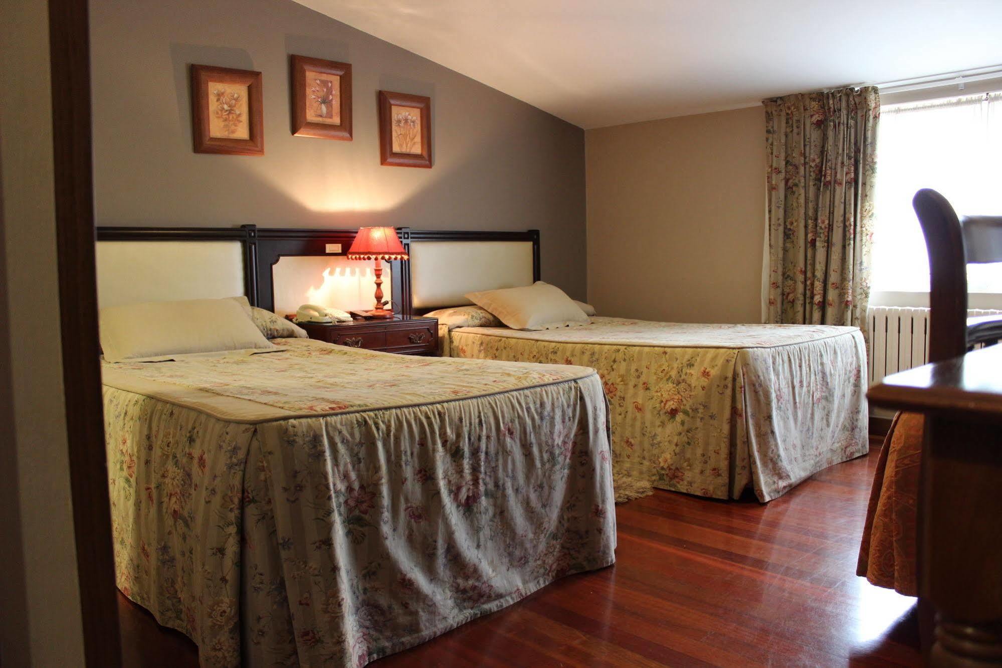 Hotel O Pino Hotel O Pino
